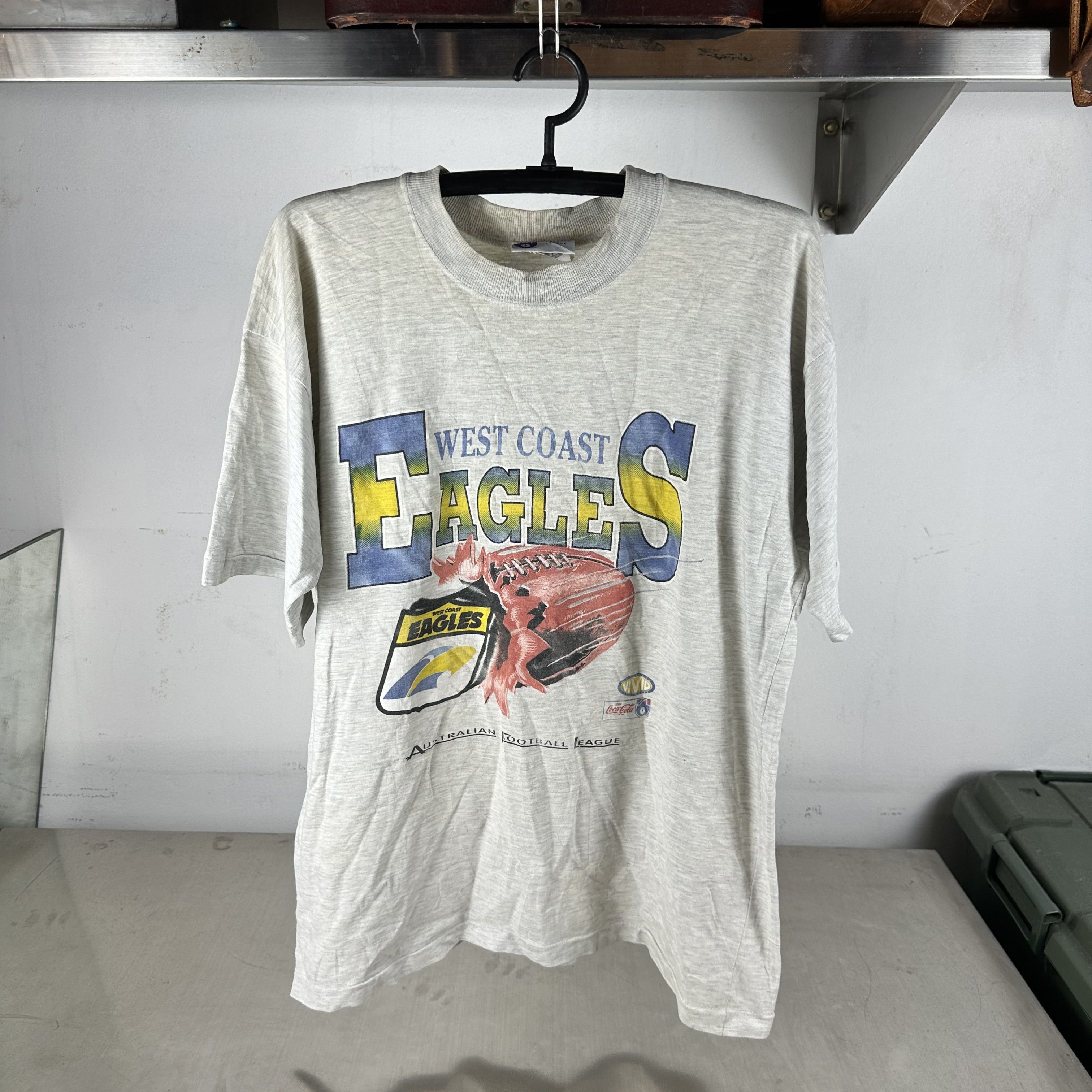 Vintage Vintage 90s West Coast Eagles AFL Single Stitch T-shirt Size US XL / EU 56 / 4 - 1 Thumbnail