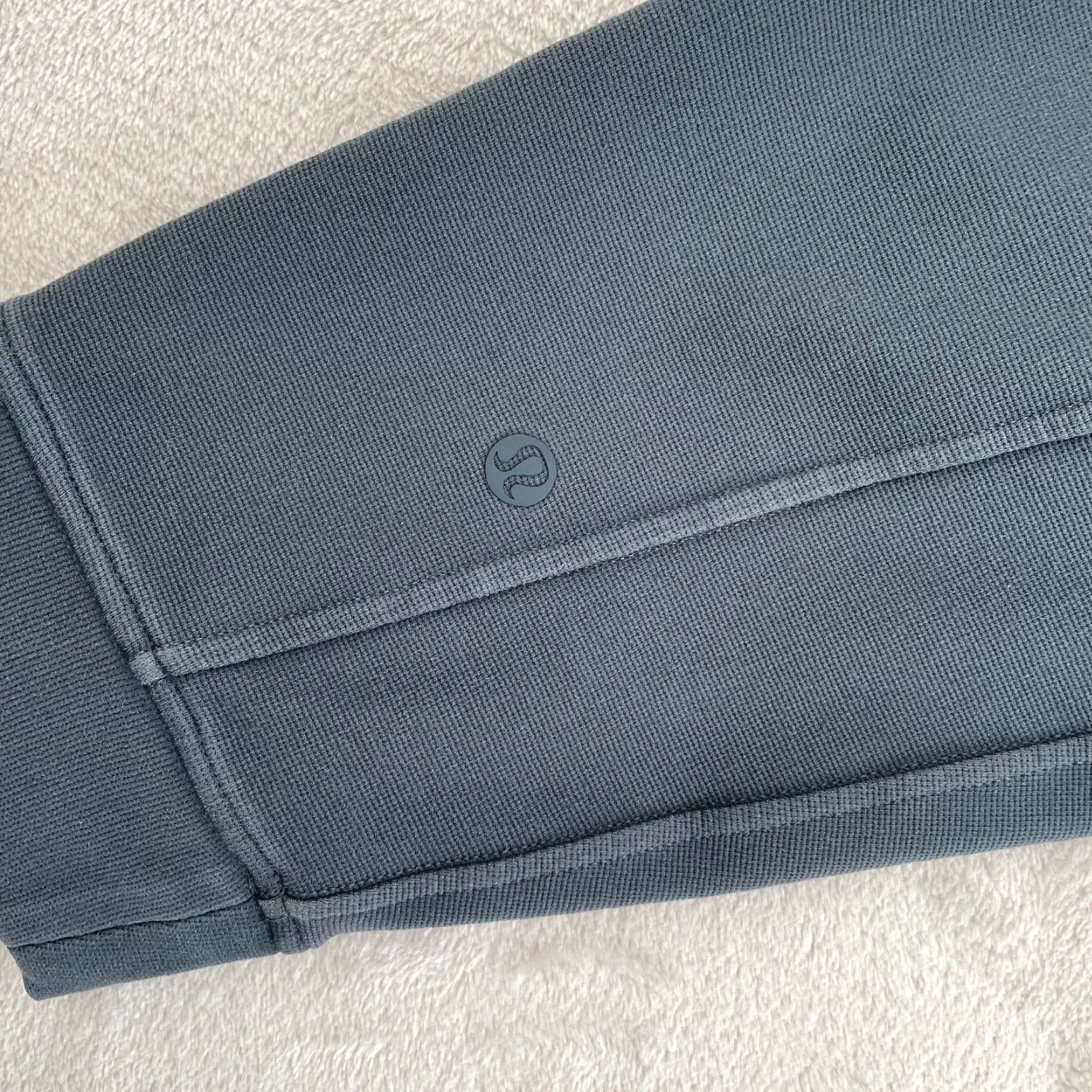 Lululemon Lululemon Sojourn Jacket Men 2XL Melanite Warpstreme Track Zip Performance Gym Size US XXL / EU 58 / 5 - 5 Thumbnail