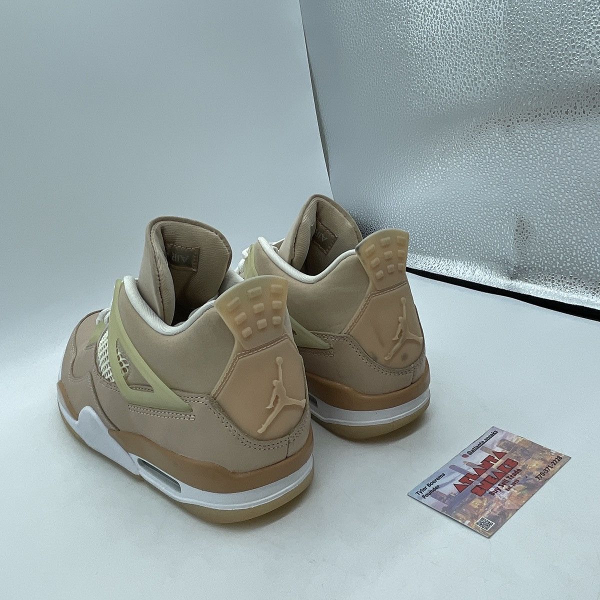Jordan Brand Wmns air Jordan 4 shimmer Size US 7.5 / IT 37.5 - 4 Thumbnail
