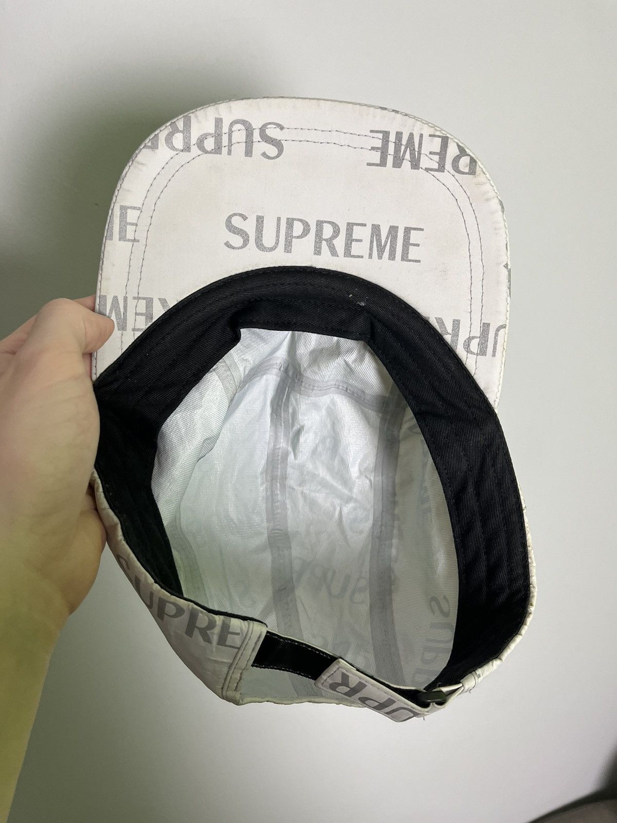 Supreme Supreme hat reflective Size ONE SIZE - 8 Thumbnail