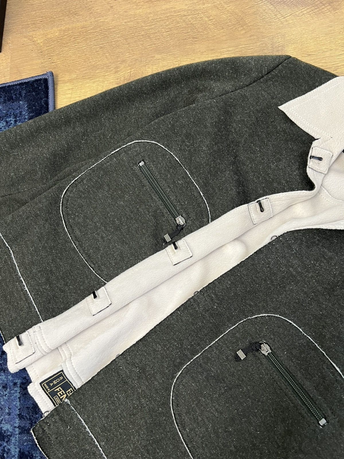 Fendi Fendi vintage jacket with Sherpa lining included wool. Size M / US 6-8 / IT 42-44 - 4 Thumbnail