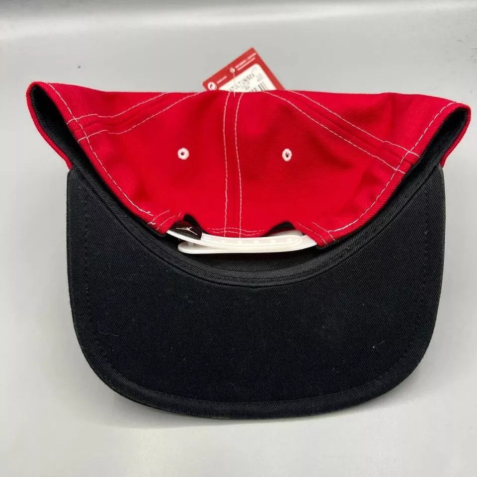 Jordan Brand Air Jordan Hat Men Red Embroidered Jumpman Snap Back Cap Size ONE SIZE - 6 Thumbnail