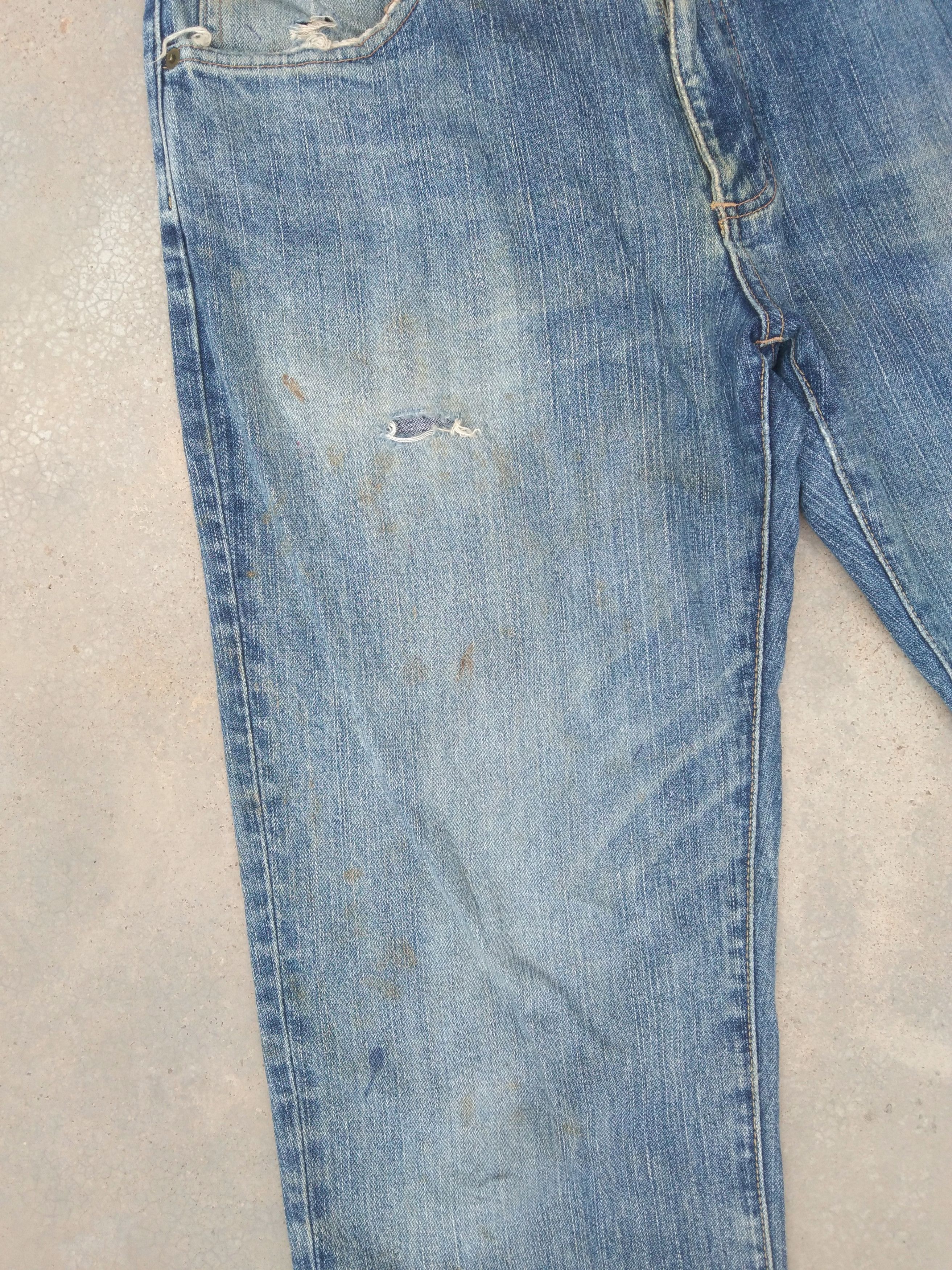 Wrangler Vintage Faded Blue Wrangler Straight Distressed Jeans 33x31 Size US 33 - 7 Thumbnail