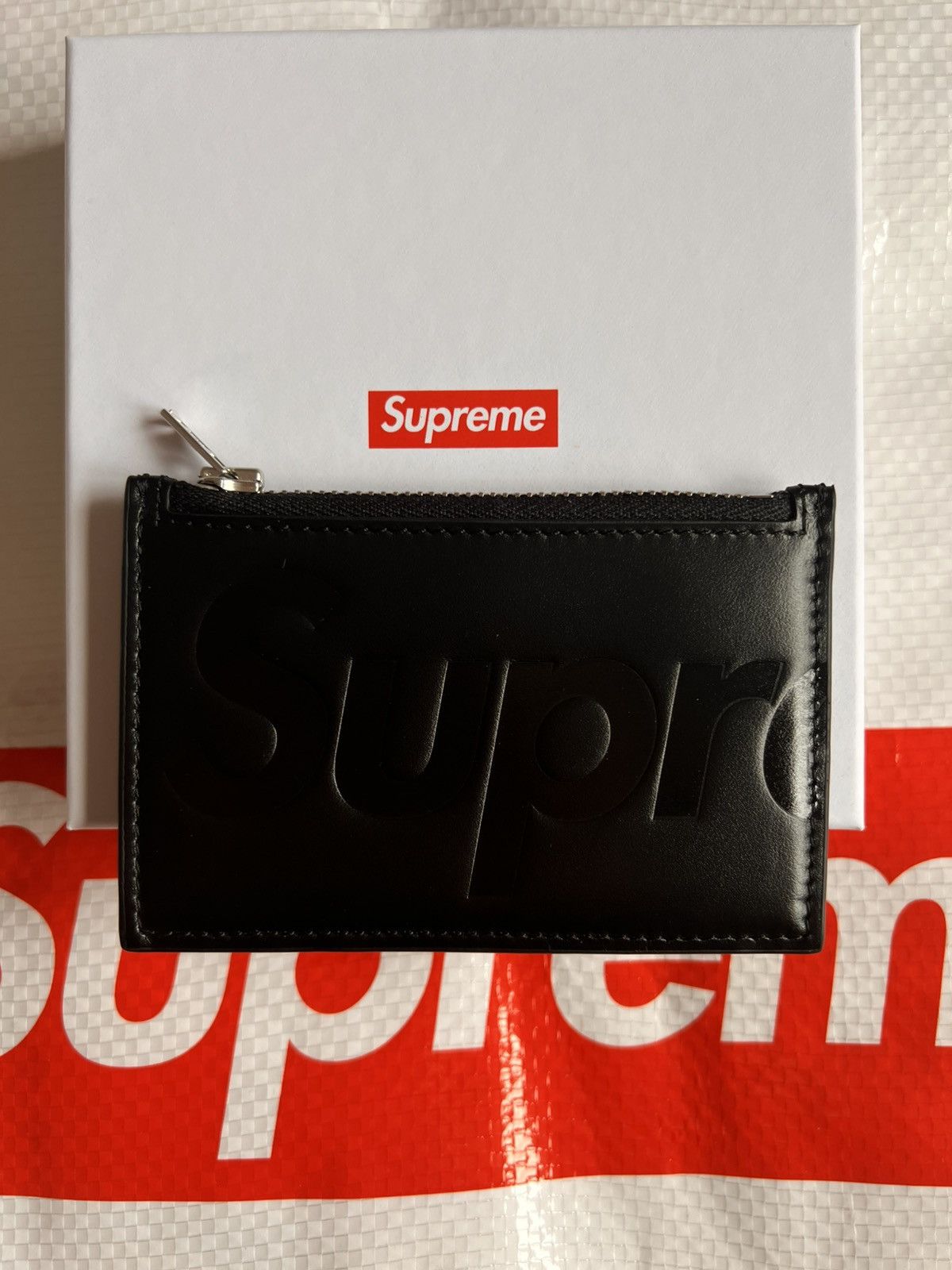 Supreme SUPREME Leather zip card holder Wallet black calfskin logo Size ONE SIZE - 9 Thumbnail