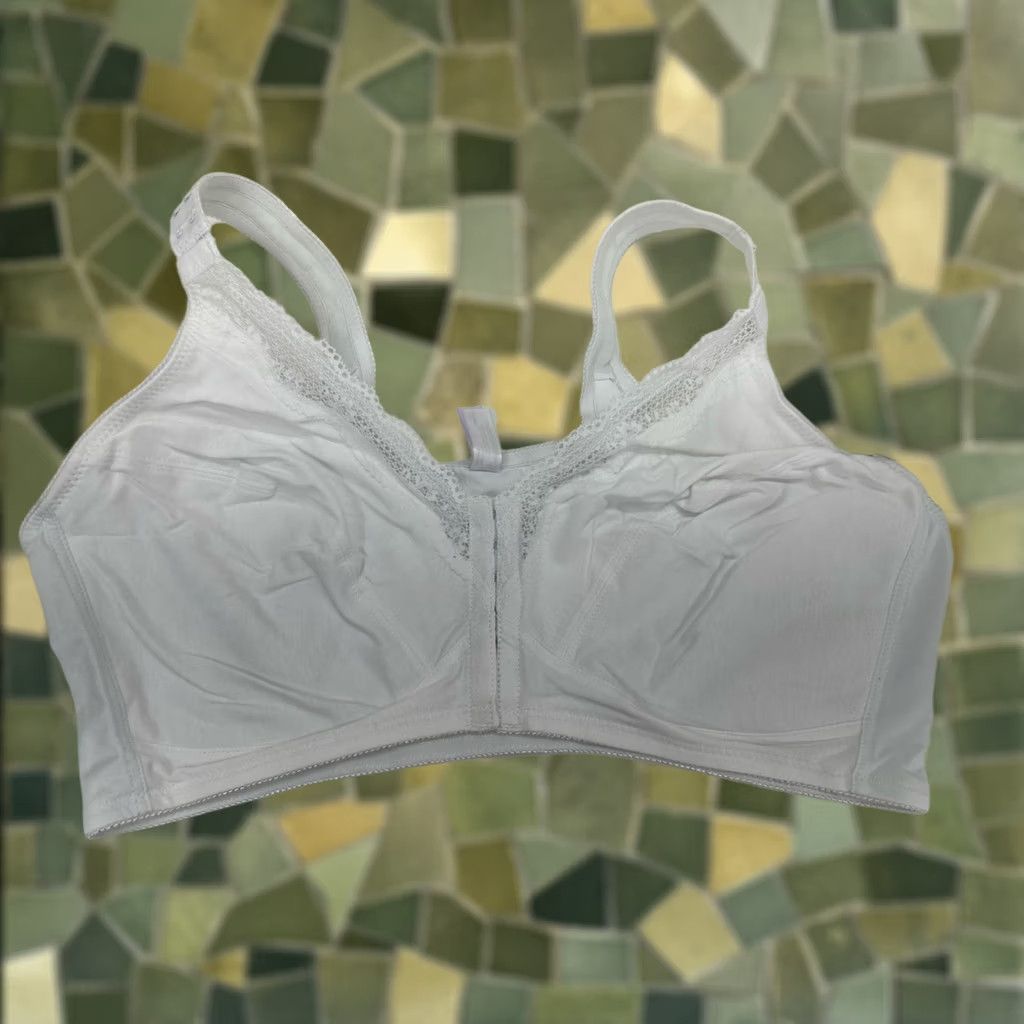 Vintage Q-T Intimates Bra 48D White Front Closure 3083 NWTs Women's Size 48D Cup D Women Size ONE SIZE - 1 Thumbnail