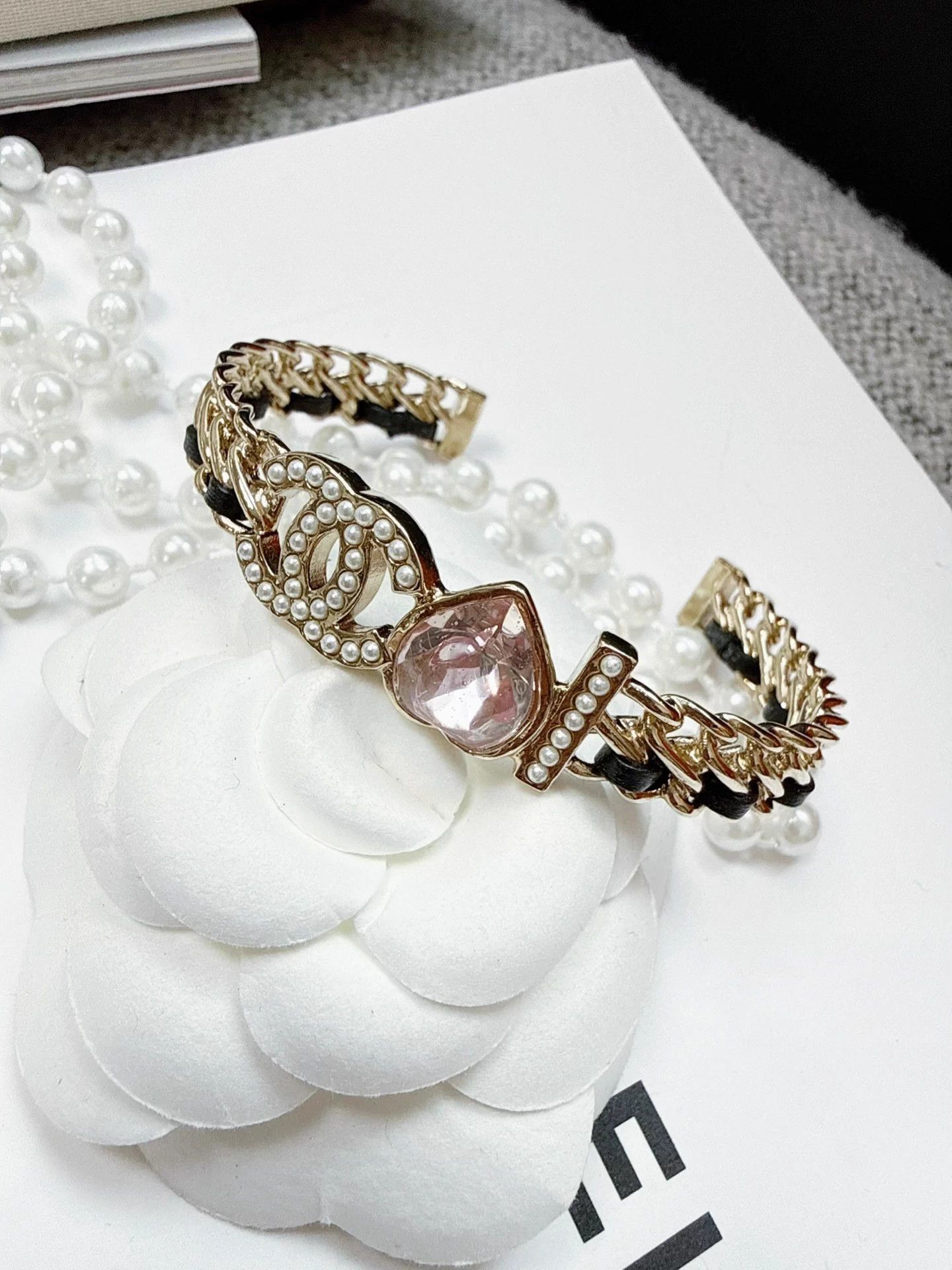 Chanel Chanel 22B pink heart crystal logo pearl chain bracelet M Size ONE SIZE - 5 Thumbnail
