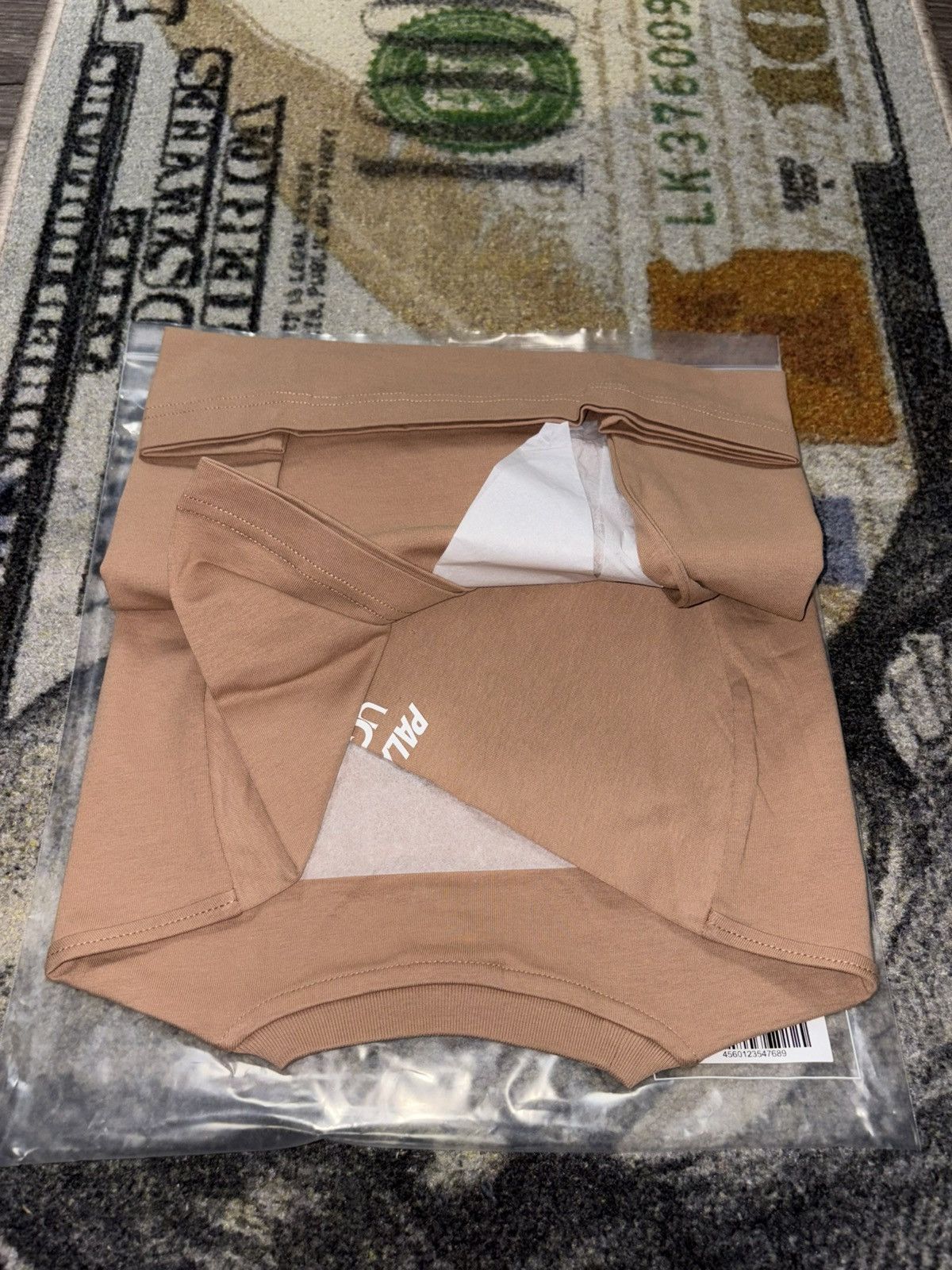 Palace × Ugg Palace x UGG x Looney Tunes Palath T-Shirt Brown Size US S / EU 44-46 / 1 - 2 Thumbnail