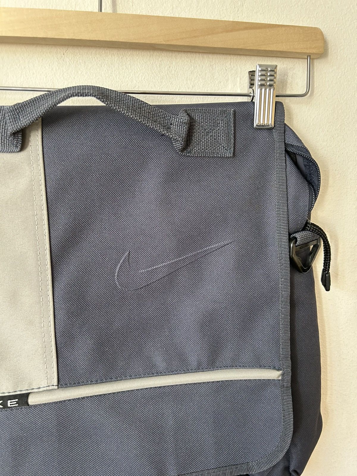 Nike × Vintage Vintage Nike Crossbody Messenger Bag shoulder bag Size ONE SIZE - 4 Thumbnail