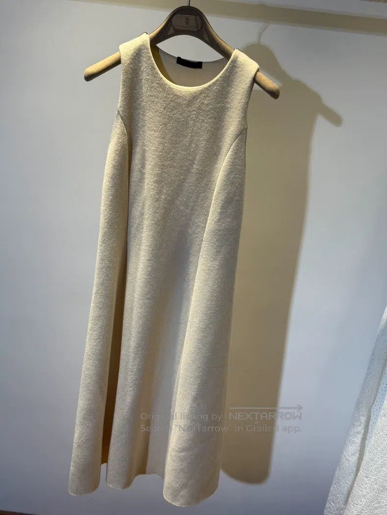 The Row The Row size 6 Crew Neck Sleeveless Dress Size S / US 4 / IT 40 - 1 Thumbnail