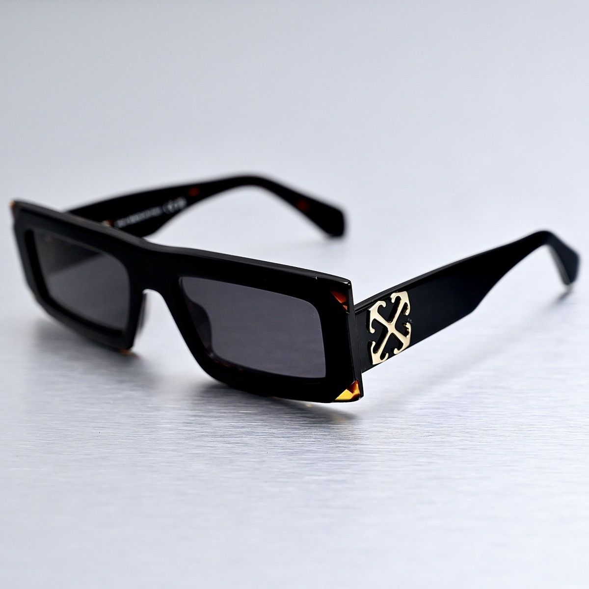 Off-White OFF WHITE LAUREL SUNGLASSES Size ONE SIZE - 2 Thumbnail