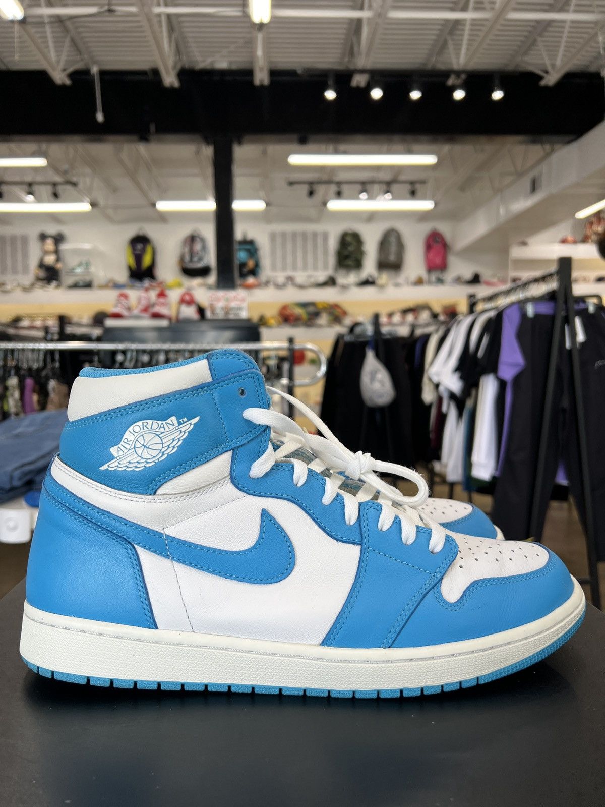 Jordan Brand × Nike Air Jordan 1 UNC Sz. 12.5 (2015) Size US 12.5 / EU 45-46 - 6 Thumbnail