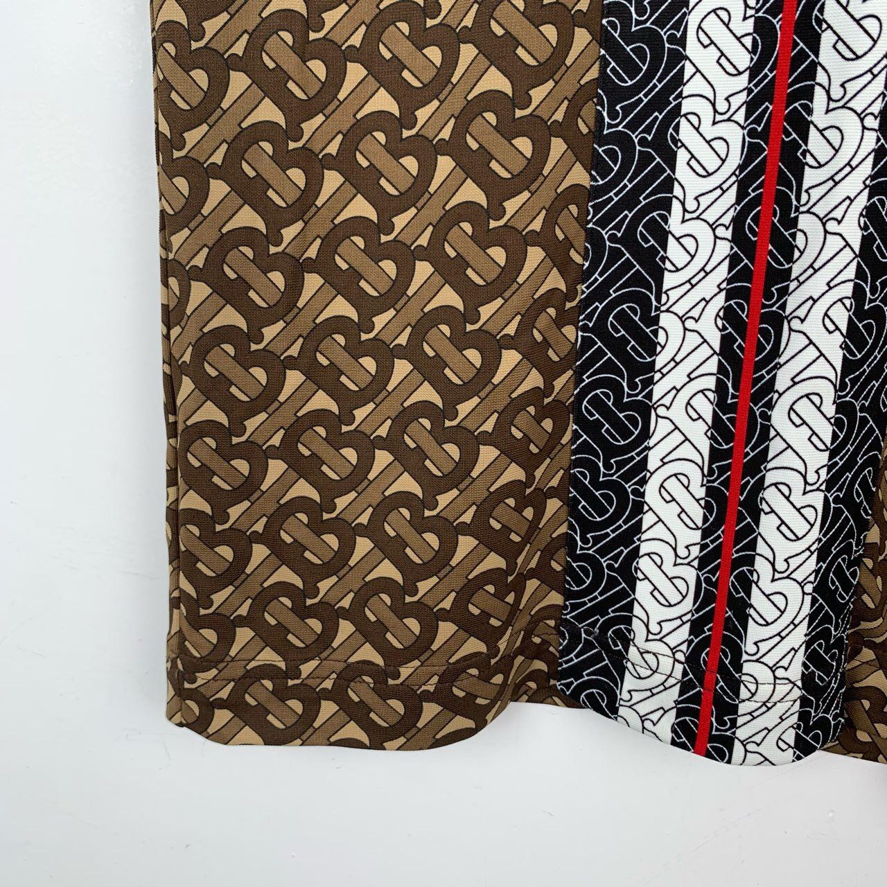 Burberry Burberry Check All-over Printed Striped Spliced Skirt K26WX Size 26" / US 2 / IT 38 - 5 Thumbnail