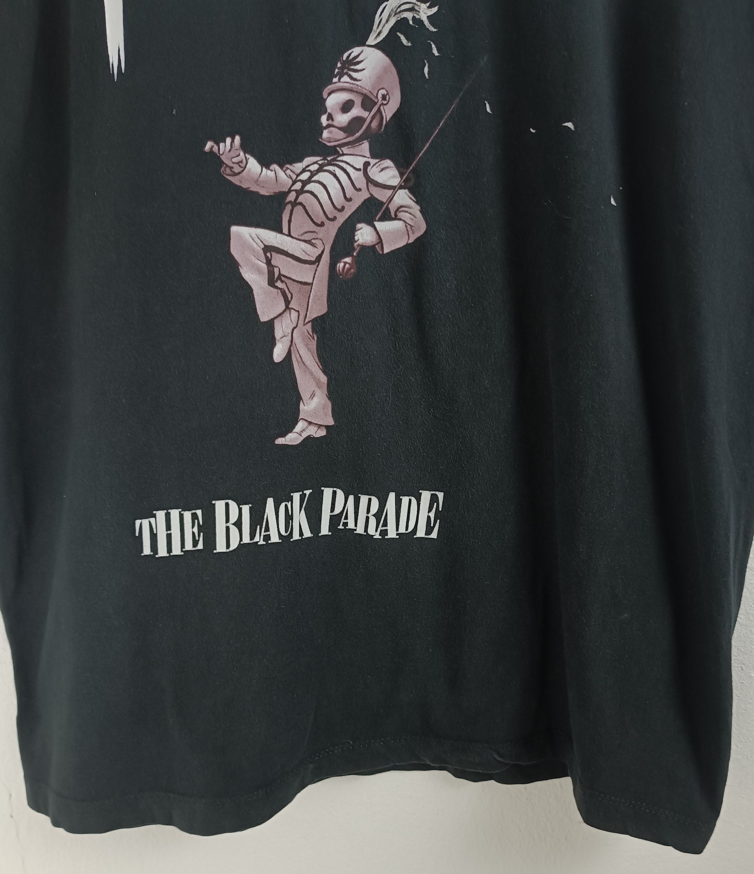 Band Tees VINTAGE Y2K MY CHEMICAL ROMANCE THE BLACK PARADE Ts GOTH EMO Size US M / EU 48-50 / 2 - 7 Thumbnail
