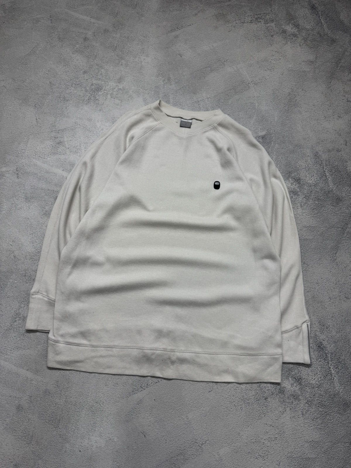 Nike Vintage Y2k Nike Mini Swoosh Sweatshirt 90’s Size US XL / EU 56 / 4 - 1 Thumbnail