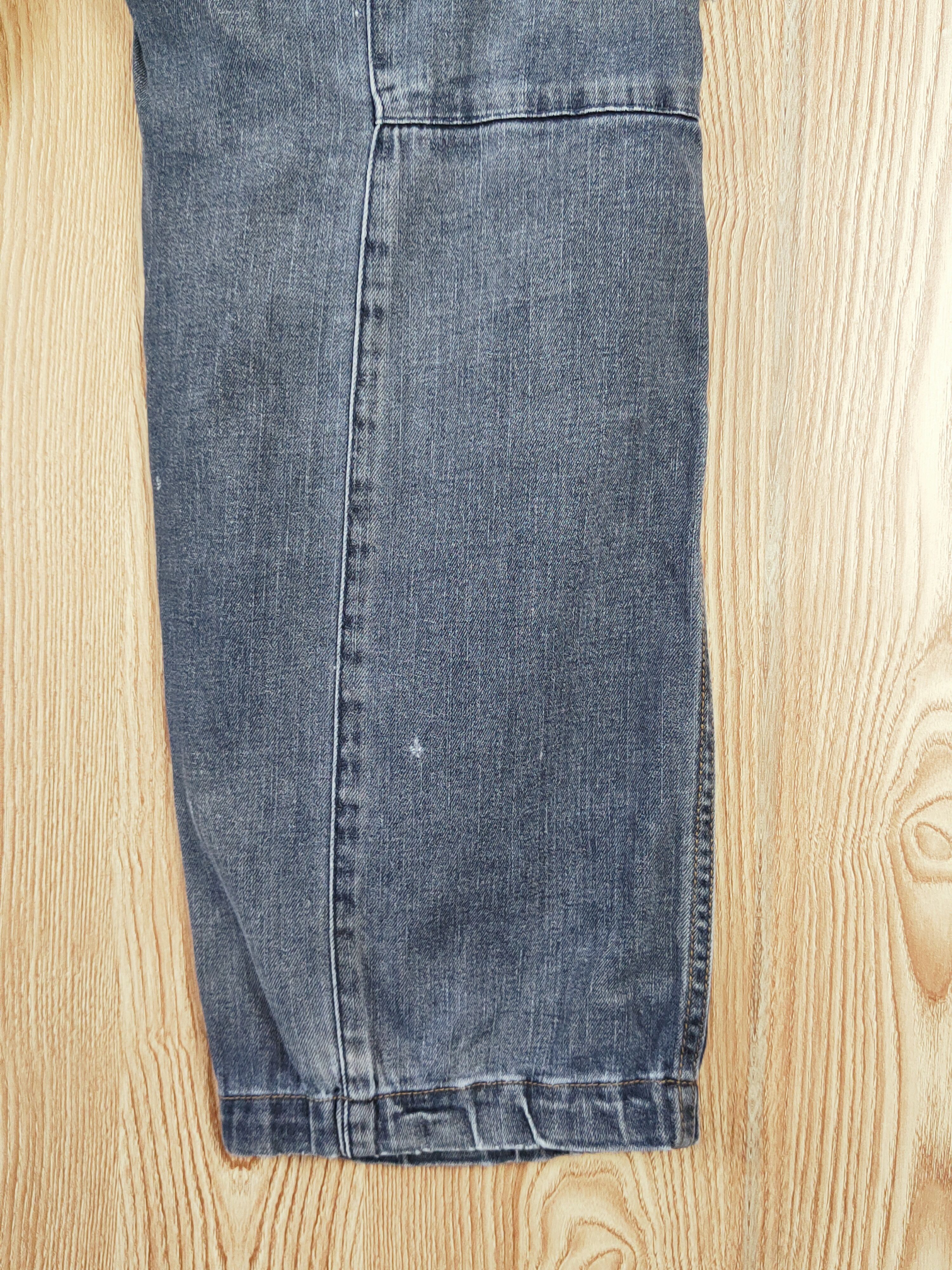 Japanese Brand Japanese Brand Dark Blue Distressed Ripped Jeans #W538 Size US 33 - 15 Thumbnail