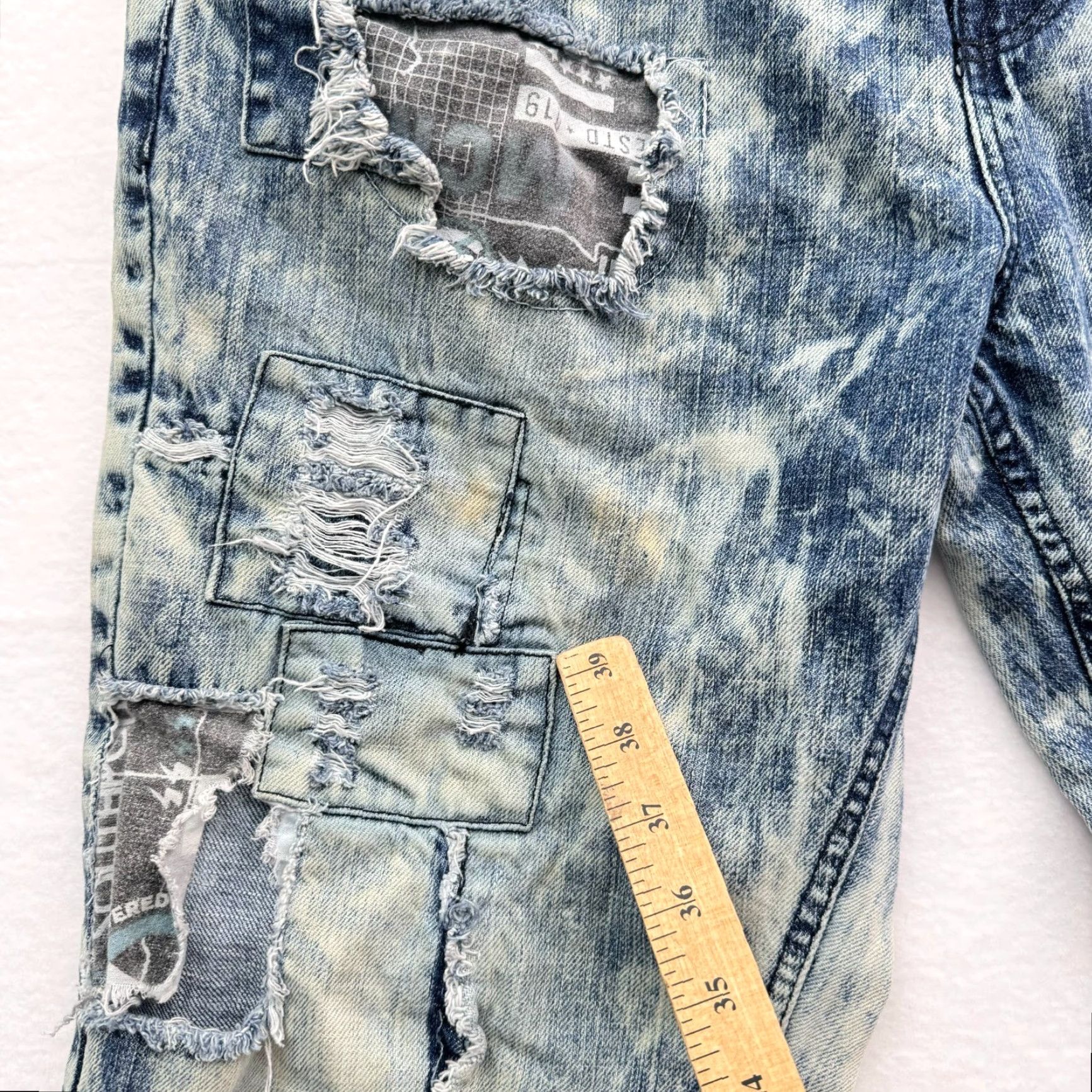 Southpole Southpole Jeans Distressed Denim Slim Tapered 38x32 Men Blue Y2K Patch 38 32 Regular Size Tapered Fit Size US 38 / EU 54 - 4 Thumbnail
