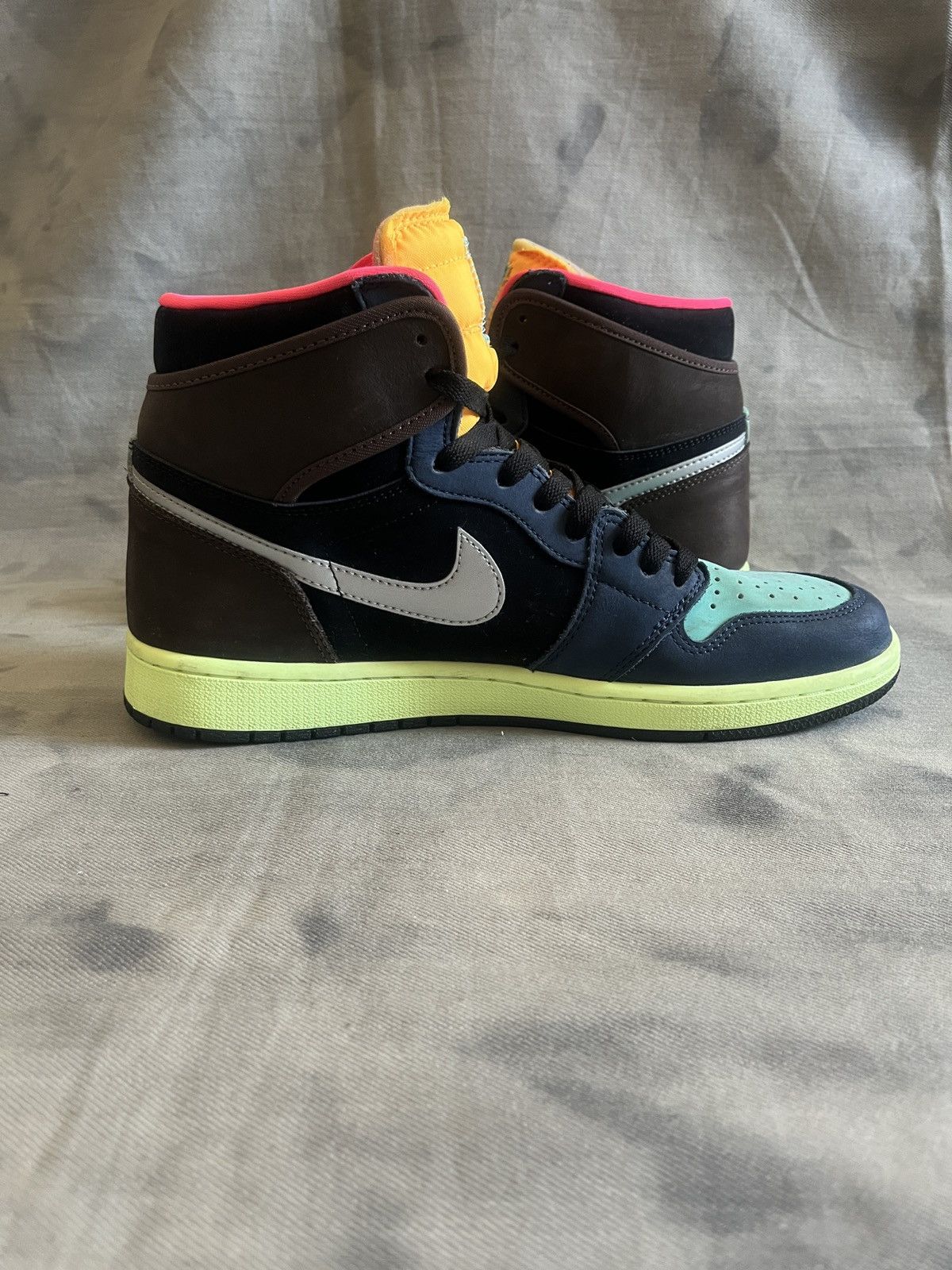 Jordan Brand × Nike Air Jordan 1 Retro High “Tokyo Bio Hack” Size US 10 / EU 43 - 5 Thumbnail