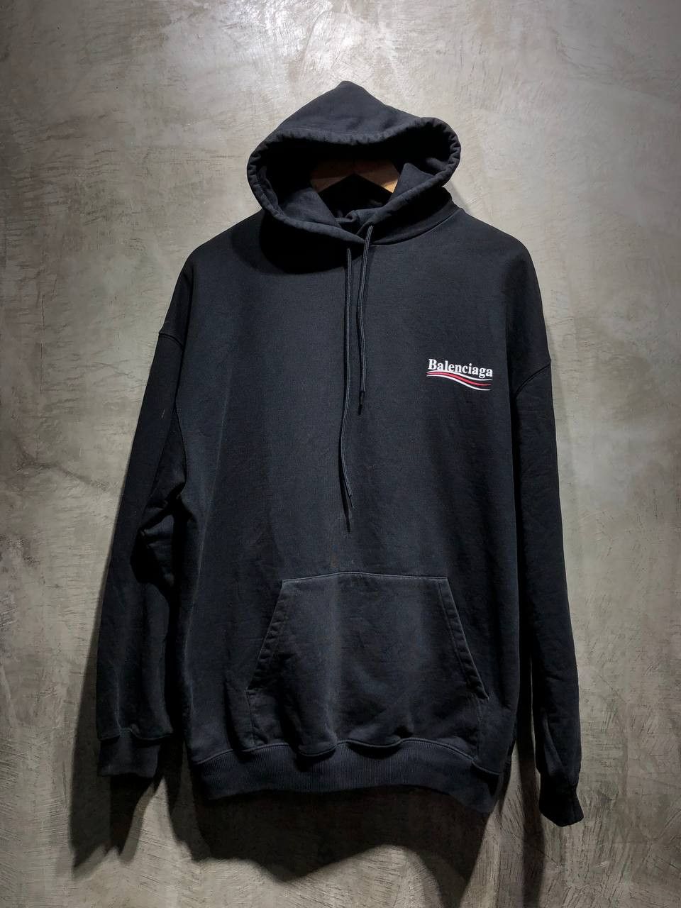 Balenciaga Balenciaga Campaign Pull over hoodie Size US L / EU 52-54 / 3 - 2 Thumbnail