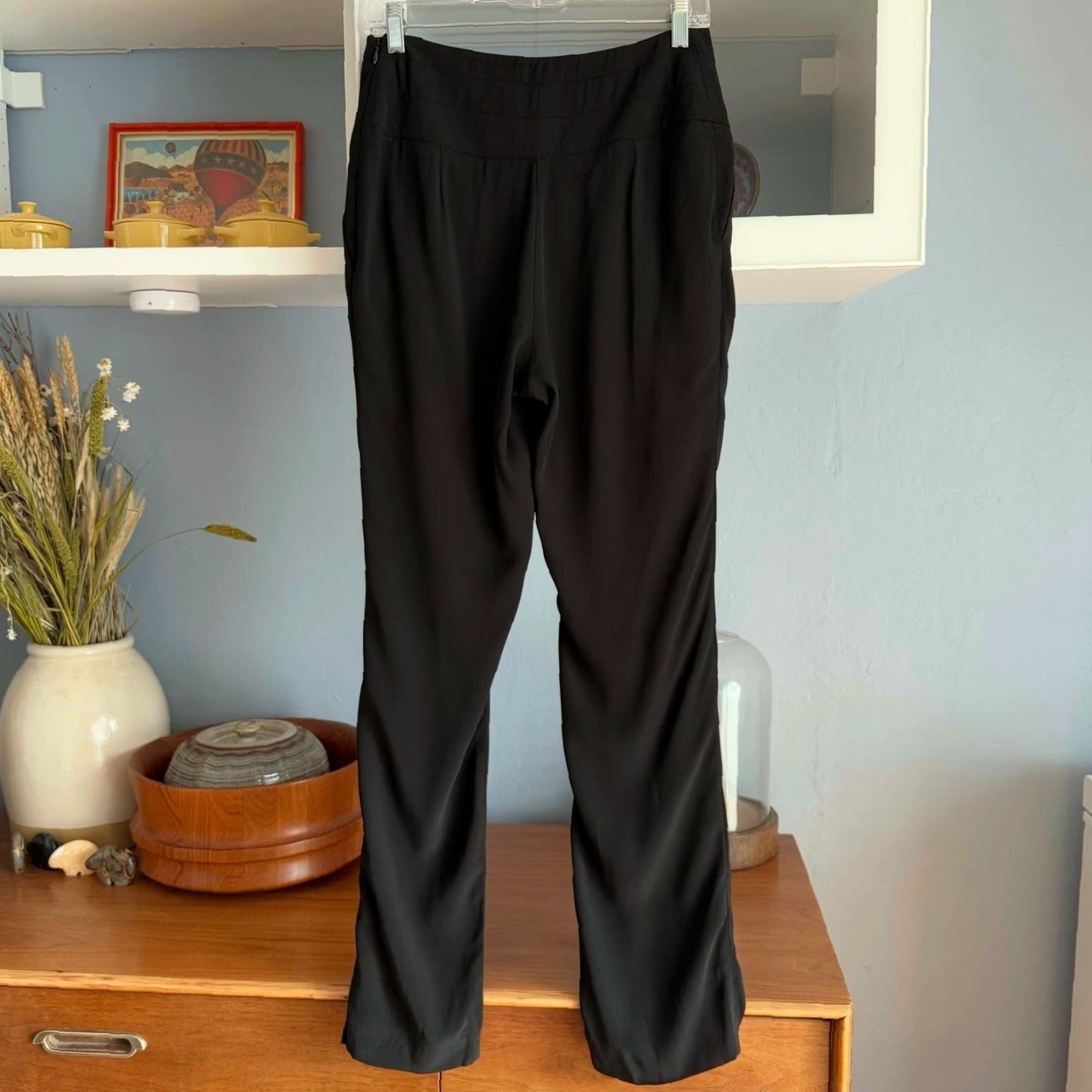 Reiss Reiss Pants Tapered Black Pleated Drape Wrap Zipper Side Pockets Dress Pants Womens 4 Regular Viscose Acetate Size 27" / US 4 / IT 40 - 3 Thumbnail