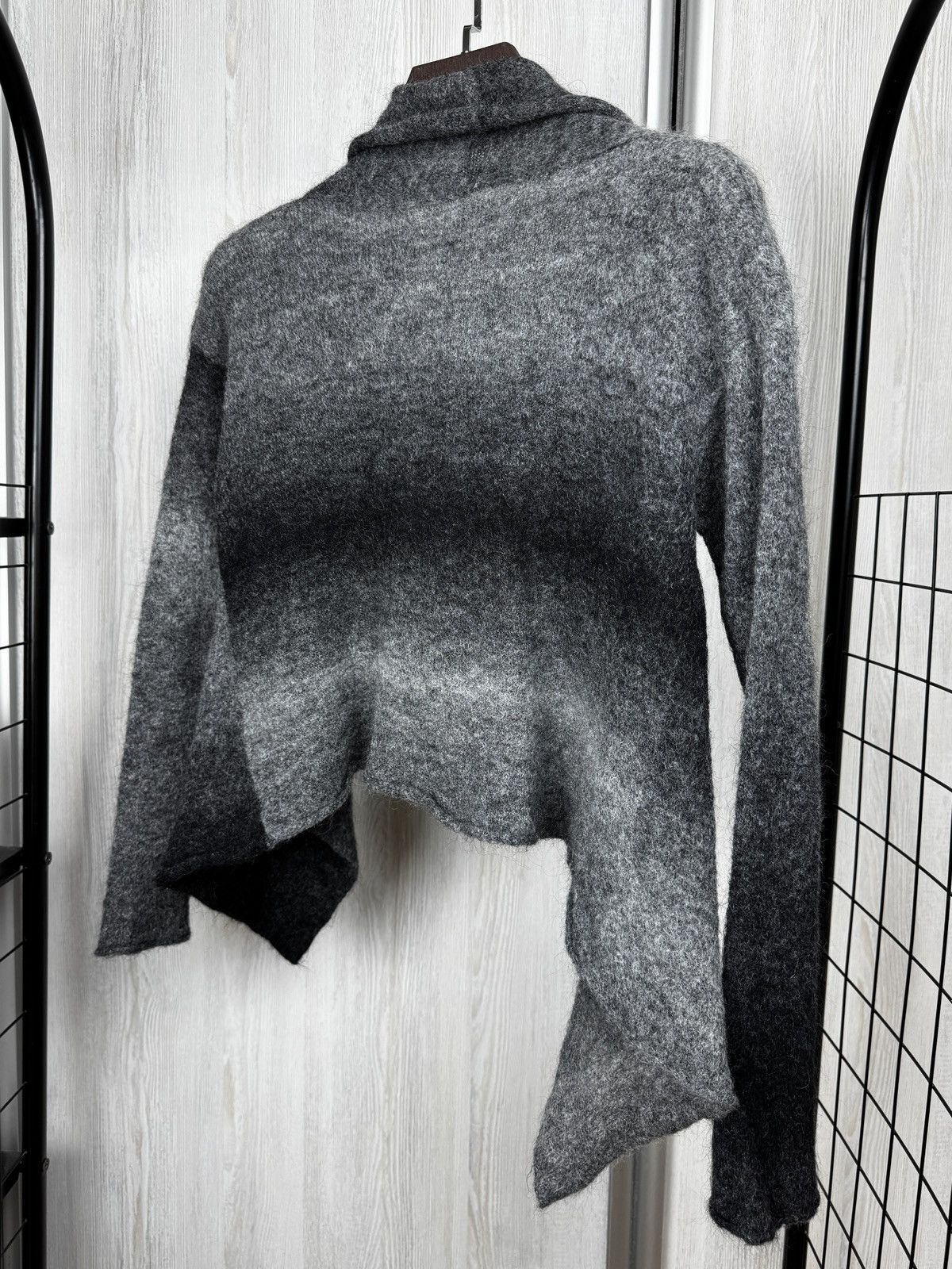 Designer Esmeralda grey lightweight sweater cardigan Germany made S/M Size S / US 4 / IT 40 - 7 Thumbnail