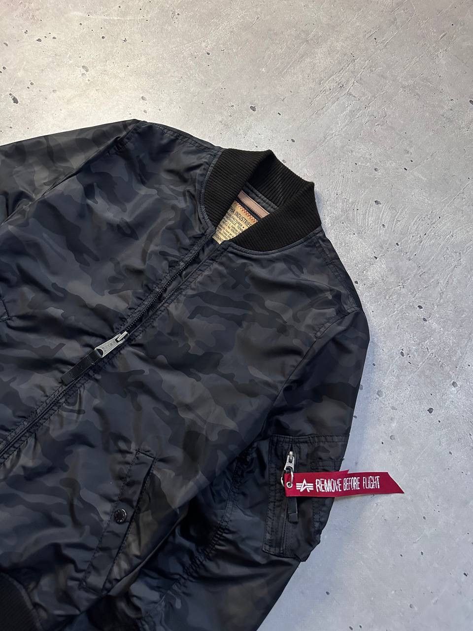 Alpha Industries Alpha Industries Nylon Light Bomber MA1 Tactical War Y2K USA Size US S / EU 44-46 / 1 - 2 Thumbnail