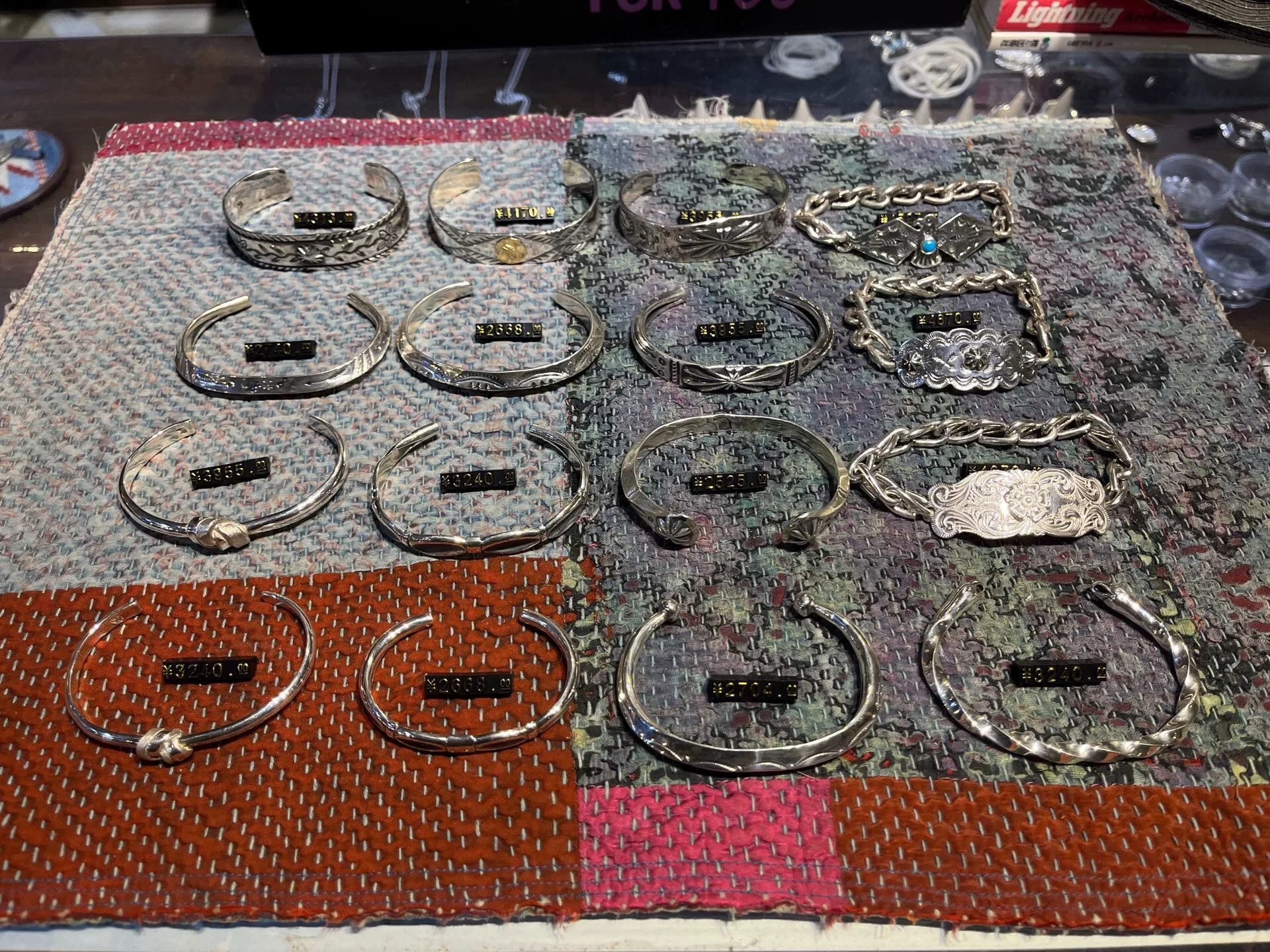 Larry Smith LARRY SMITH Silver Cuff Bracelets Collection Size ONE SIZE - 1 Thumbnail