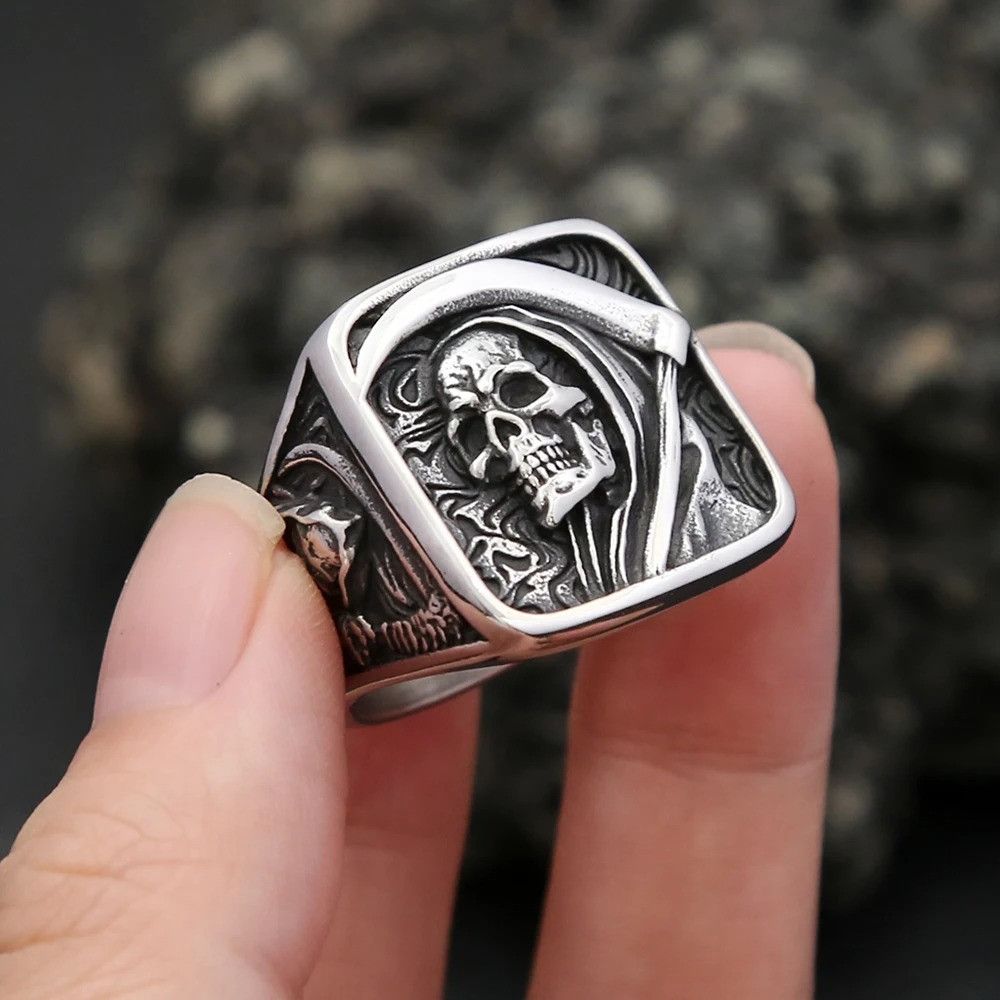 Vintage Sickle Skull Ring Size ONE SIZE - 1 Thumbnail