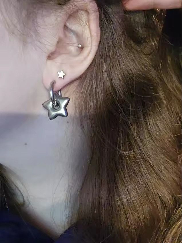 Jewelry Y2K Chunky Star Hoops Earrings Size ONE SIZE - 1 Thumbnail