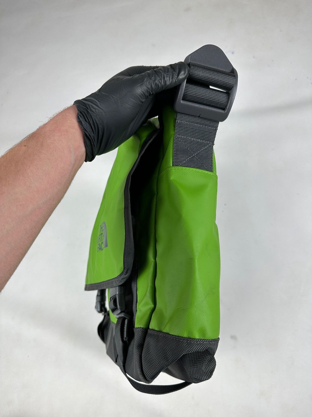 The North Face Vintage The North Face Green Crossbody Messenger Bag Size ONE SIZE - 16 Thumbnail