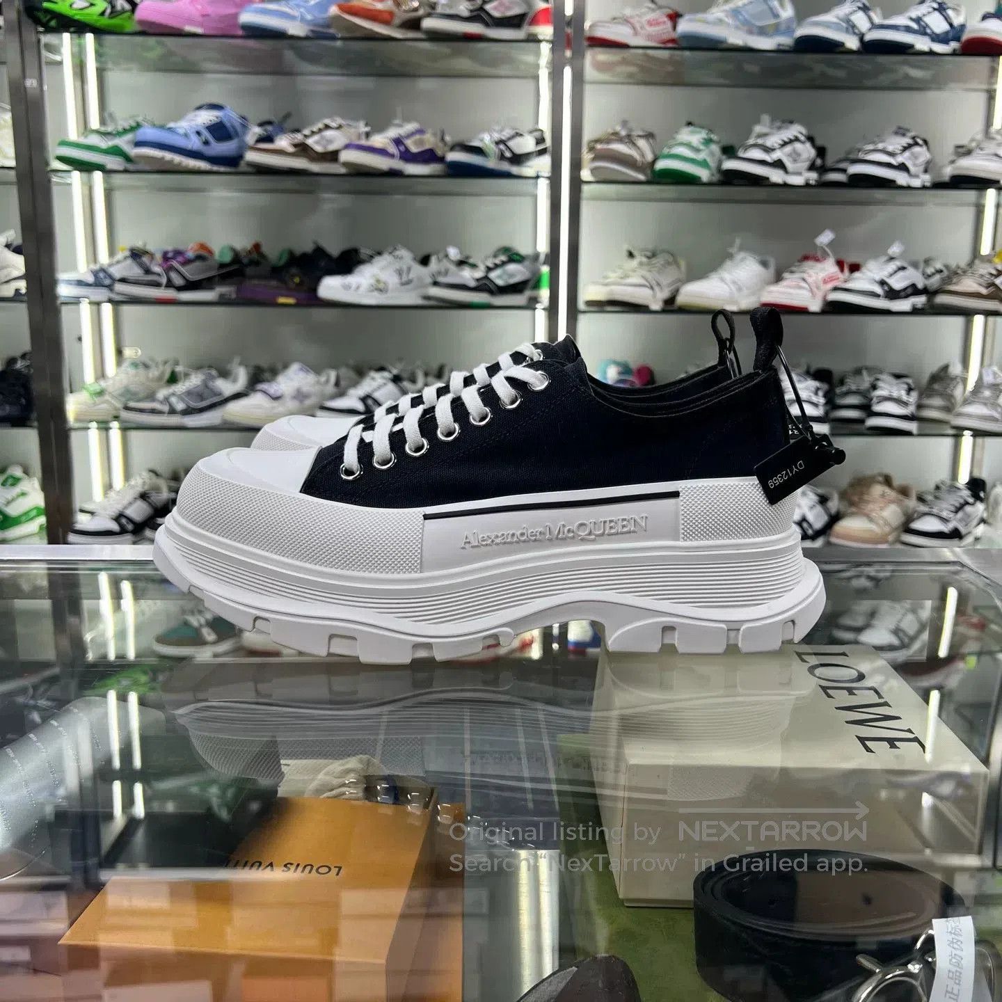Alexander McQueen alexander mcqueen black low. Size US 10 / EU 43 - 2 Thumbnail