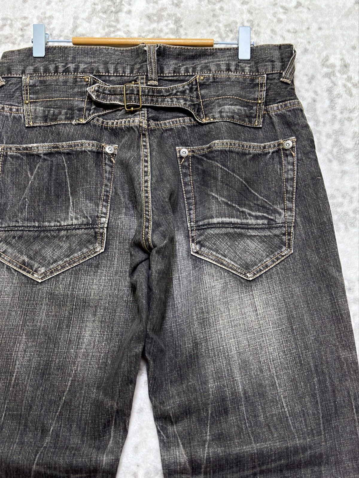 Japanese Brand Vintage UJ Jeans Buckle Back Claw Mark Distressed Denim Size US 33 - 11 Thumbnail
