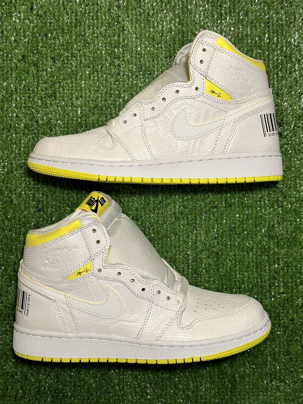 Jordan Brand × Nike Nike Jordan 1 High Retro ‘First Class Flight’ Size US 6 / EU 39 - 1 Thumbnail