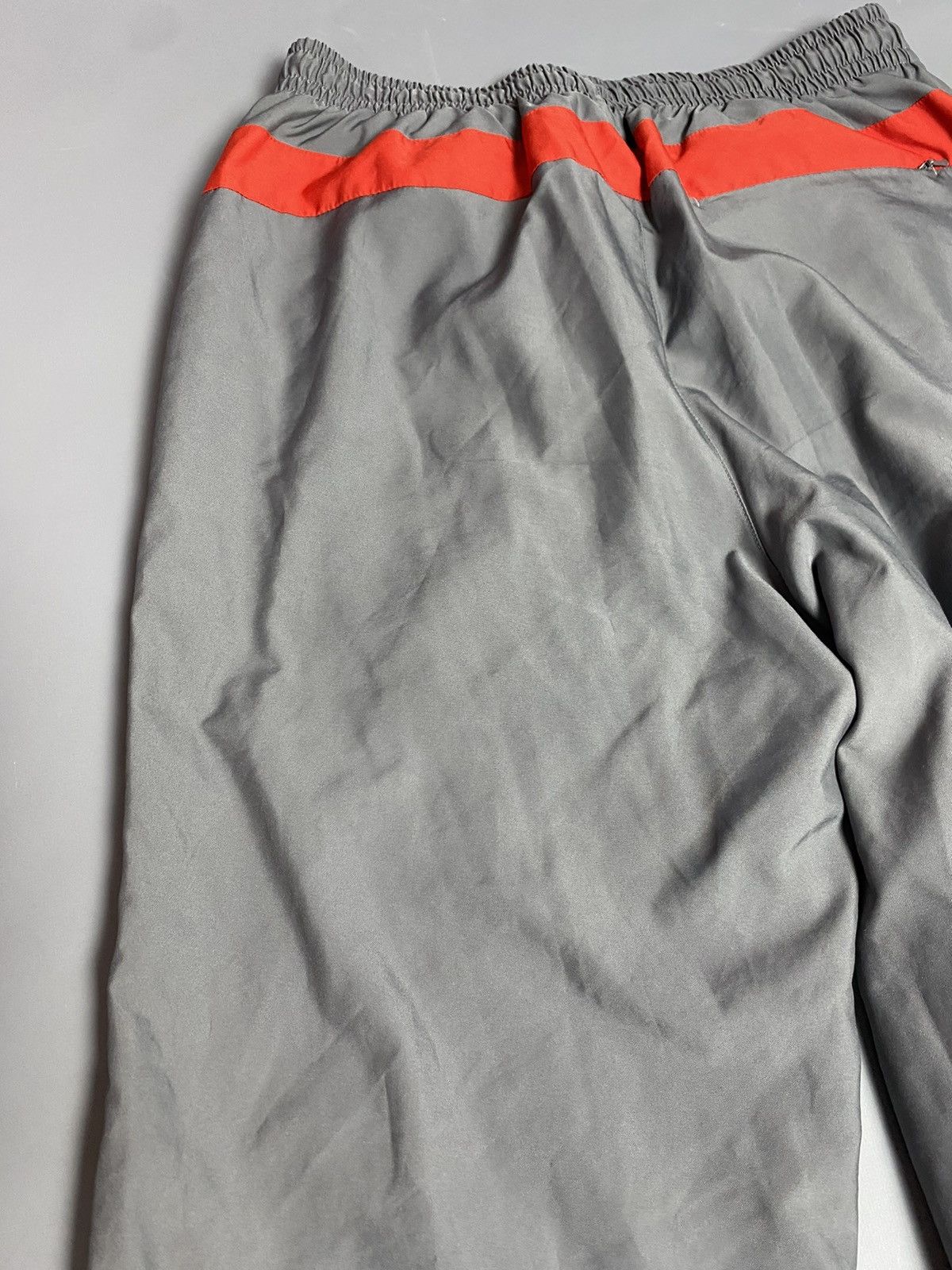 Vintage Vintage Nike MMIV 04 Gray Nylon Polyester Track Pants Size L Size US 36 / EU 52 - 17 Thumbnail