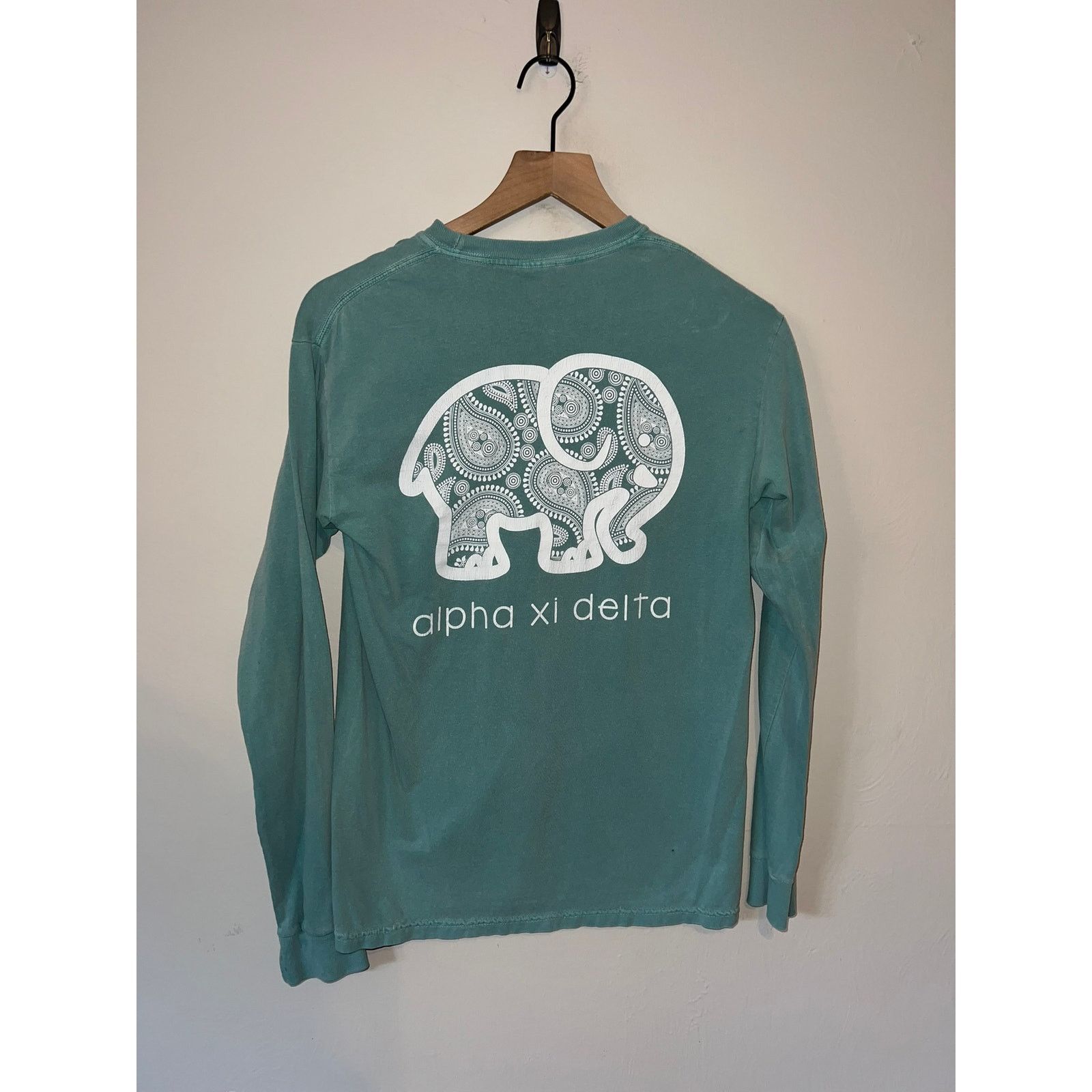 Comfort Colors Alpha Xi Delta Shirt Long Sleeve Elephant College Y2K Small Size US S / EU 44-46 / 1 - 1 Thumbnail