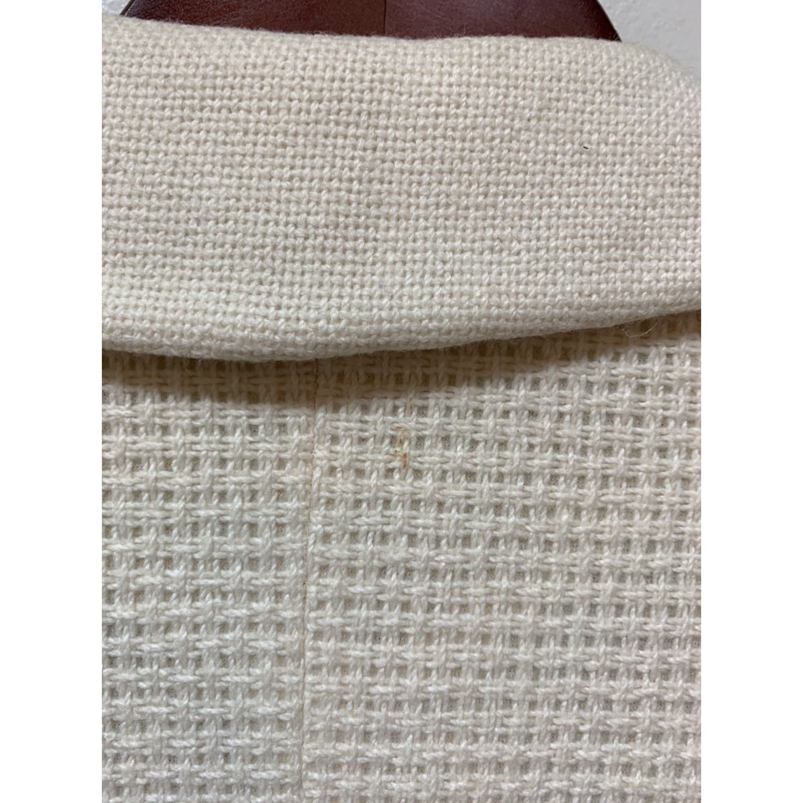 Vintage VINTAGE Coat Ladies Waffle Knit Long Fully Lined Ivory M/L Women's Medium Size M / US 6-8 / IT 42-44 - 4 Thumbnail