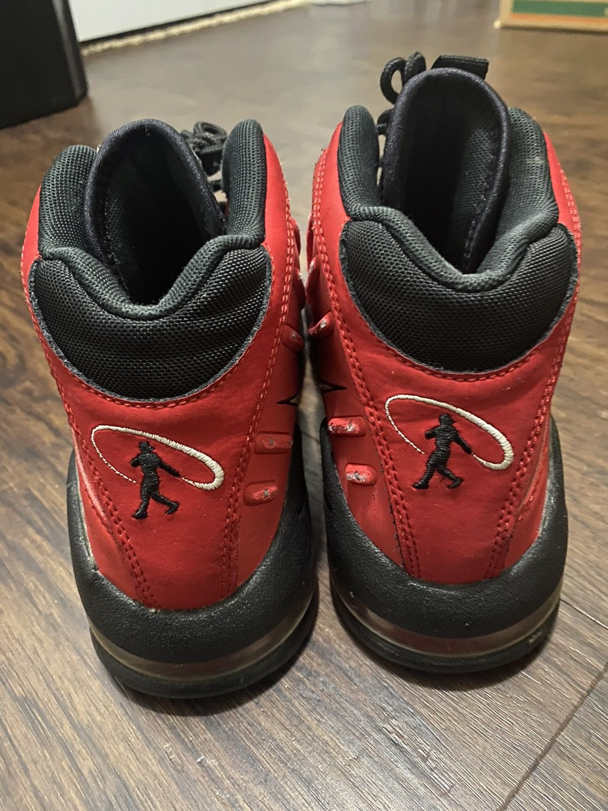 Nike CLEAN Nike Air Max Griffey 2 Red Cincinnati size 7 2015 Mens Size US 7 / EU 40 - 5 Thumbnail