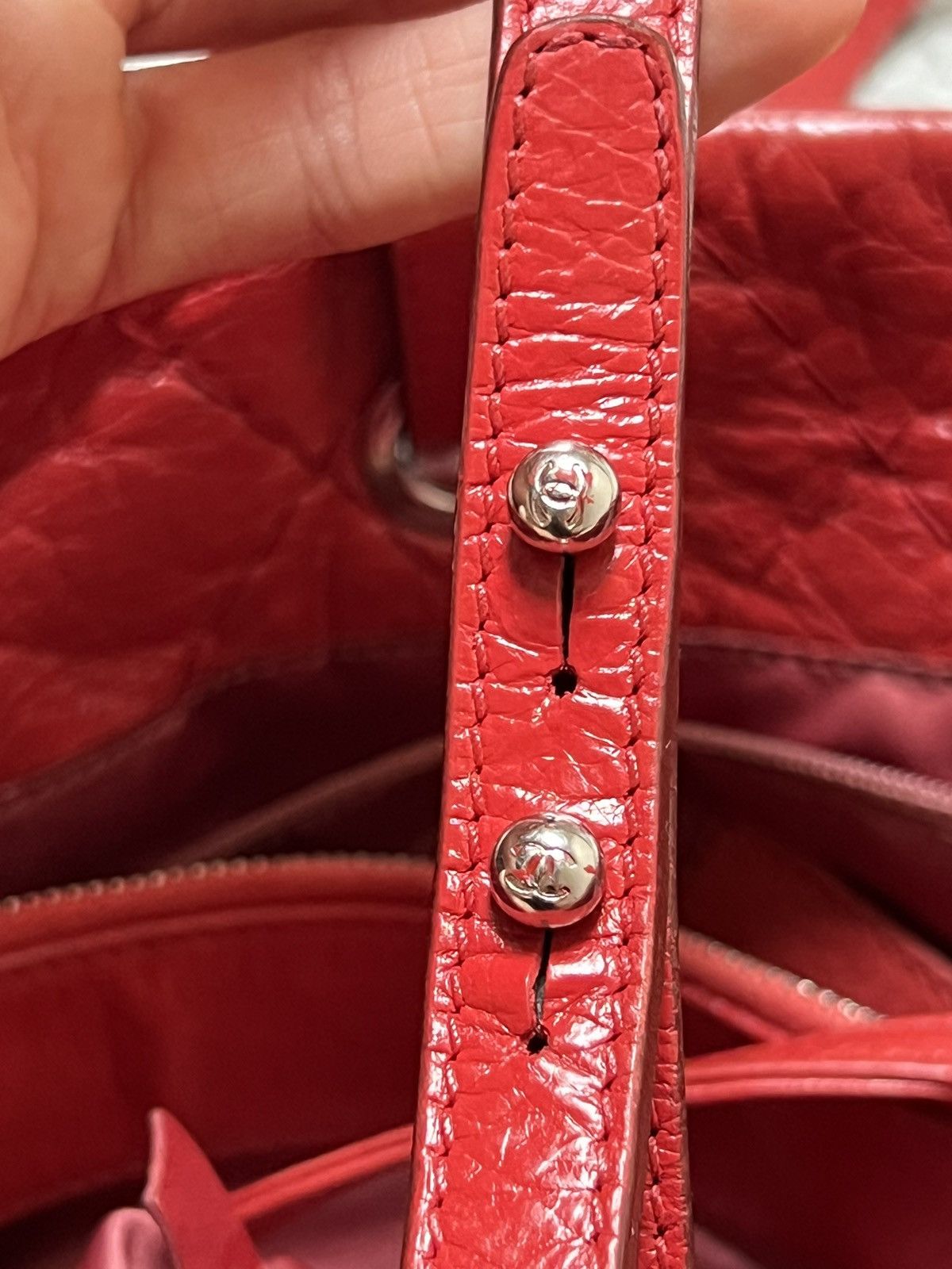 Chanel Chanel On The Road Tote Red Calfskin Leather Bag Size ONE SIZE - 15 Thumbnail