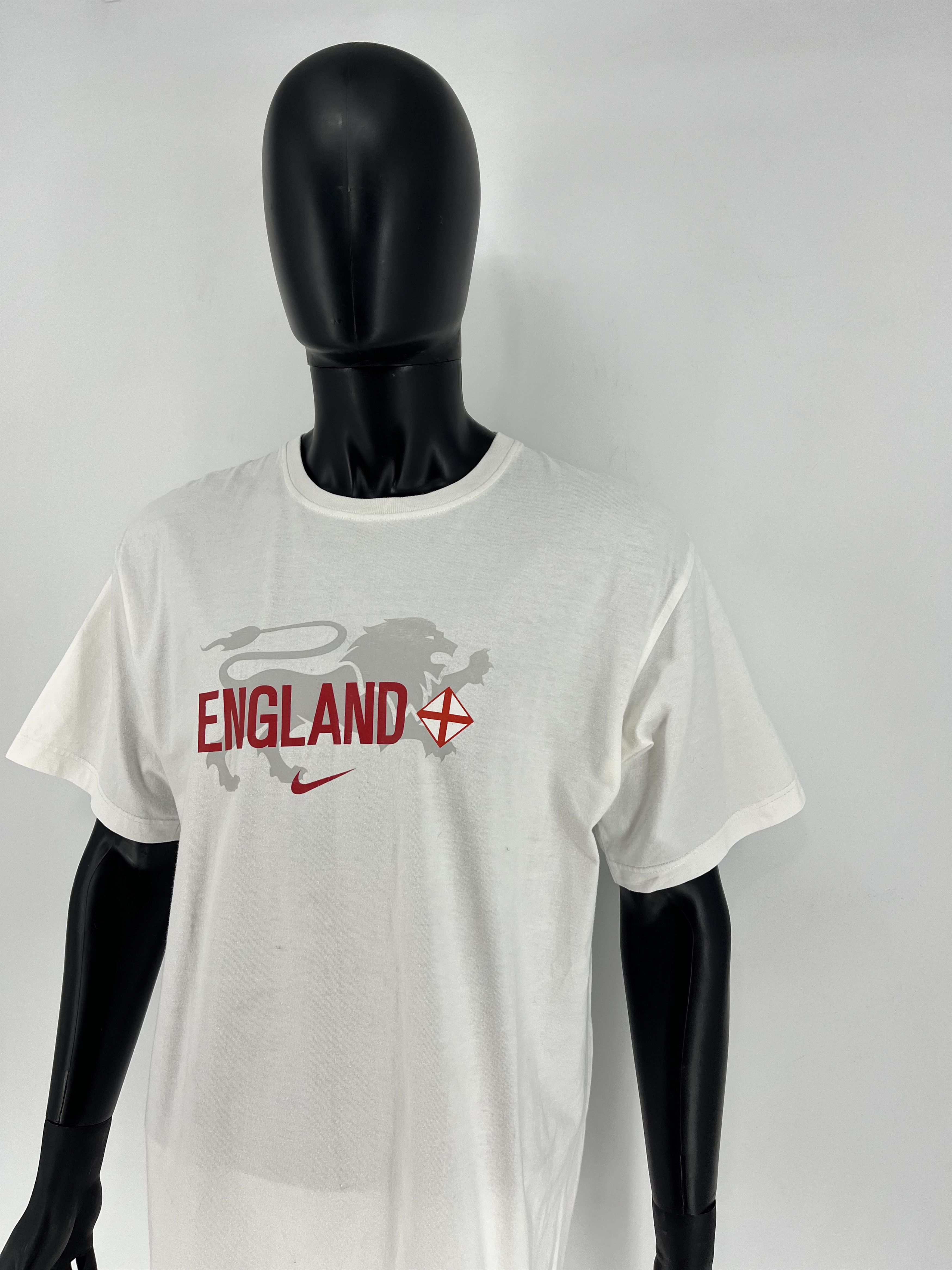 Nike Vintage Nike England Rooney football tee Size US XL / EU 56 / 4 - 4 Thumbnail
