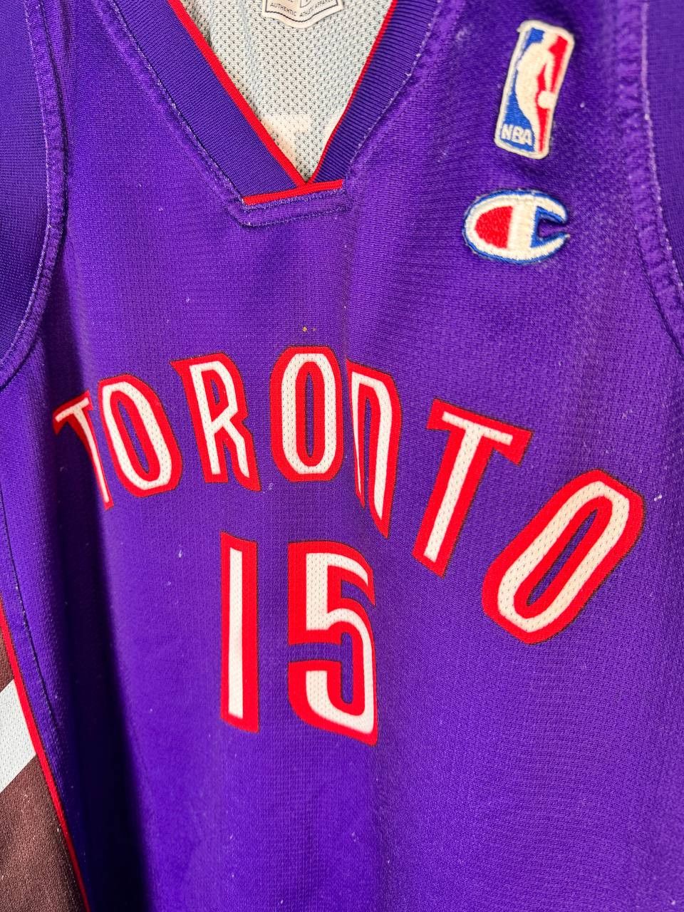Champion × NBA × Vintage Toronto Raptors Vince Carter #15 Vintage NBA Jersey Size US L / EU 52-54 / 3 - 2 Thumbnail