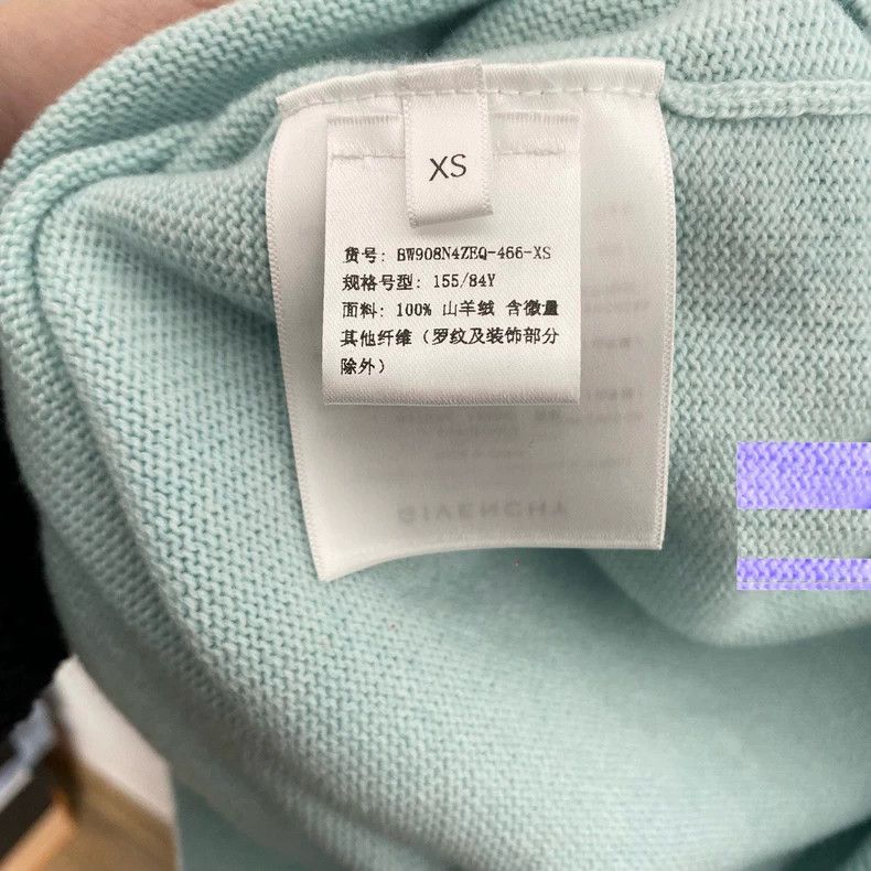 Givenchy Givenchy New Mint Green Large Logo Sweater 2505-Nextarrow Size US XS / EU 42 / 0 - 4 Thumbnail