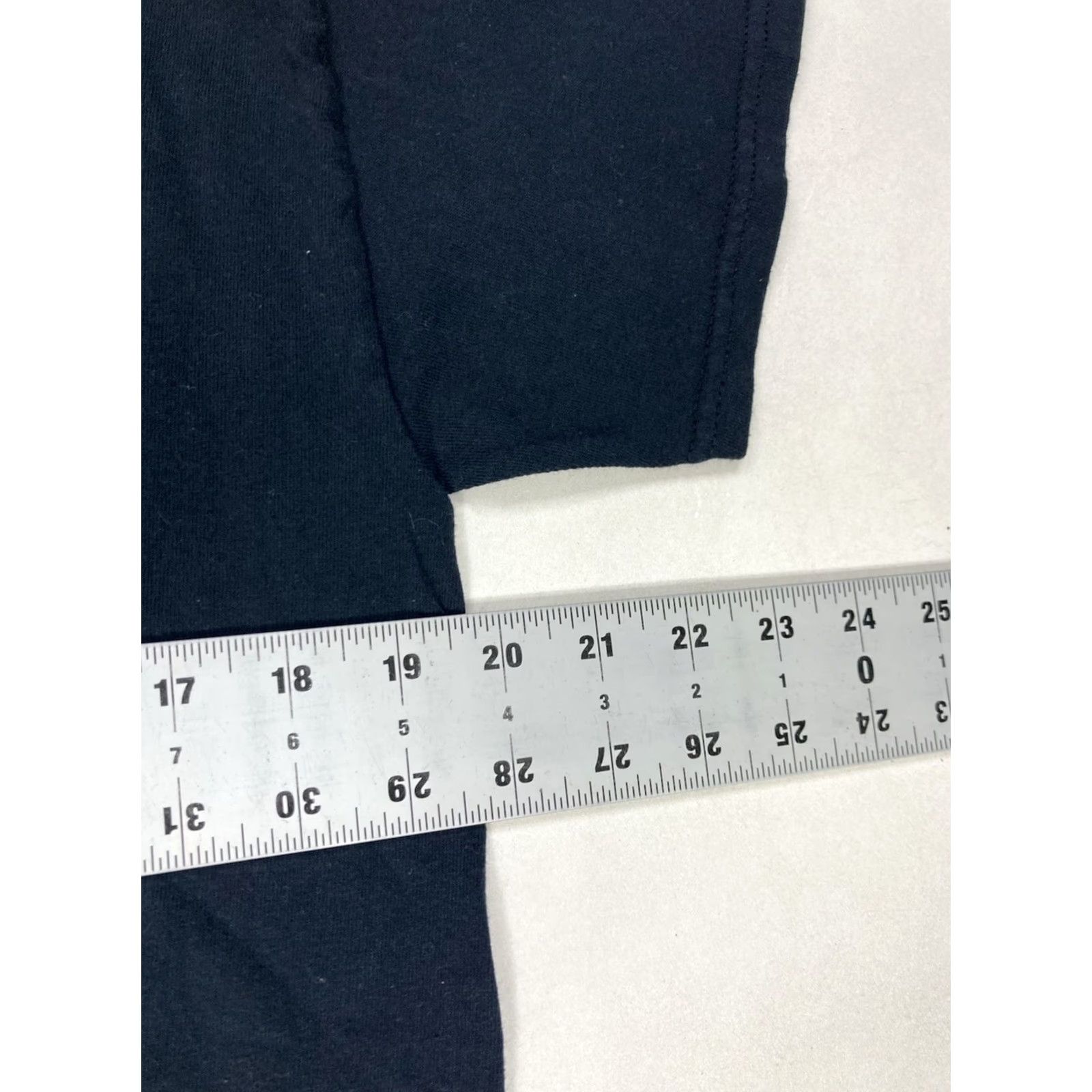 Vintage Billie Eilish T-shirt Women Medium Black Short Sleeve Music Shirt Size M / US 6-8 / IT 42-44 - 6 Thumbnail