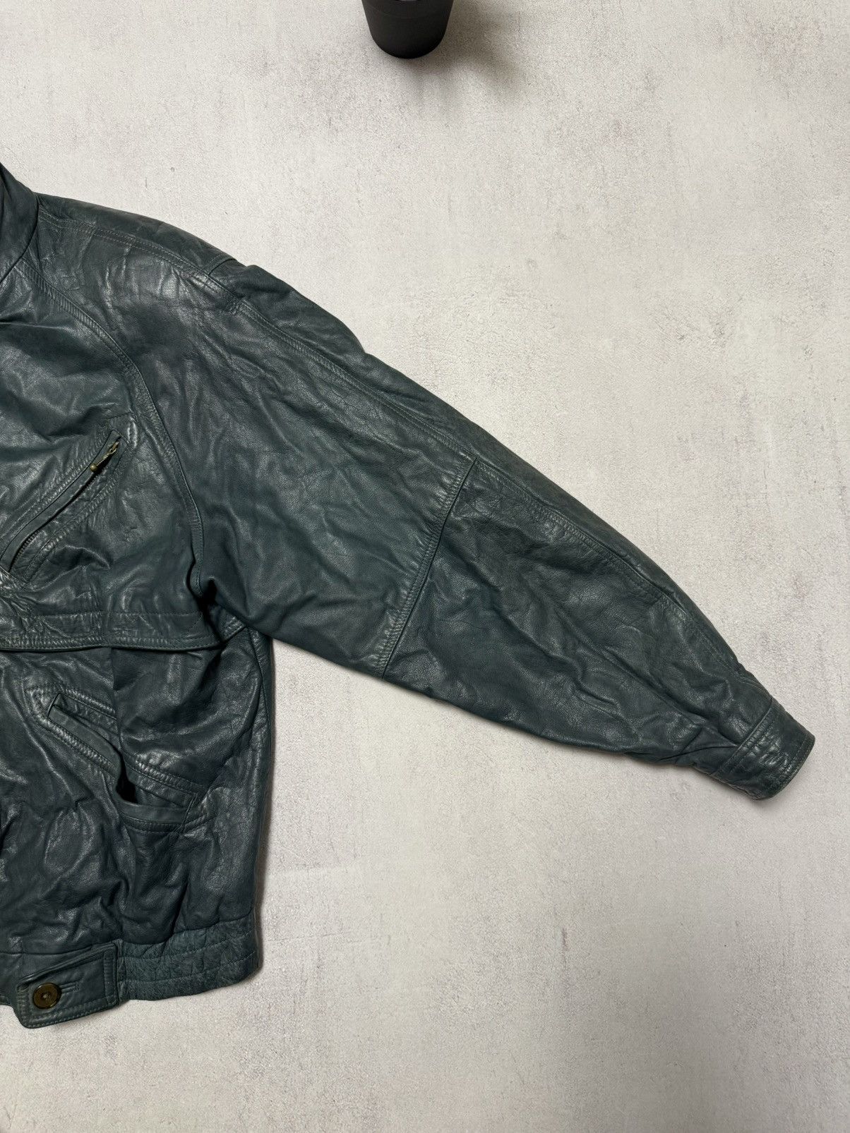Japanese Brand × Vintage Vintage Leather Jacket Bomber Baggy Amazing Colour Y2K 90s Size US L / EU 52-54 / 3 - 9 Thumbnail