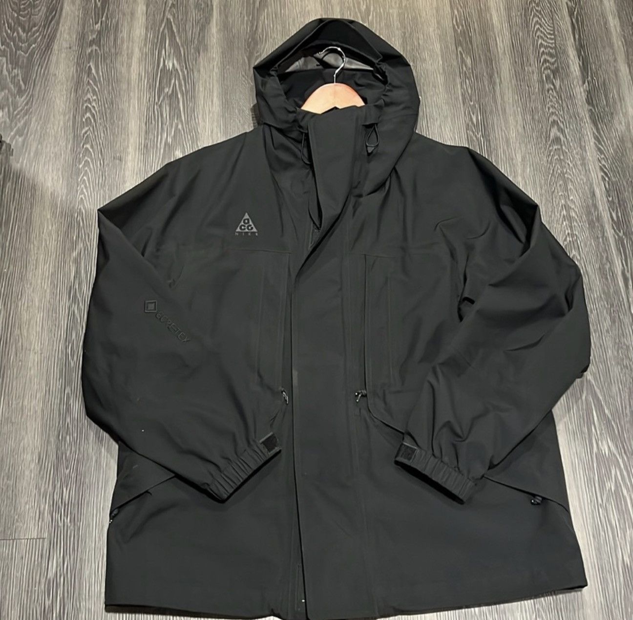 Nike ACG Nike ACG Gore Tex Jacket Size US L / EU 52-54 / 3 - 1 Thumbnail