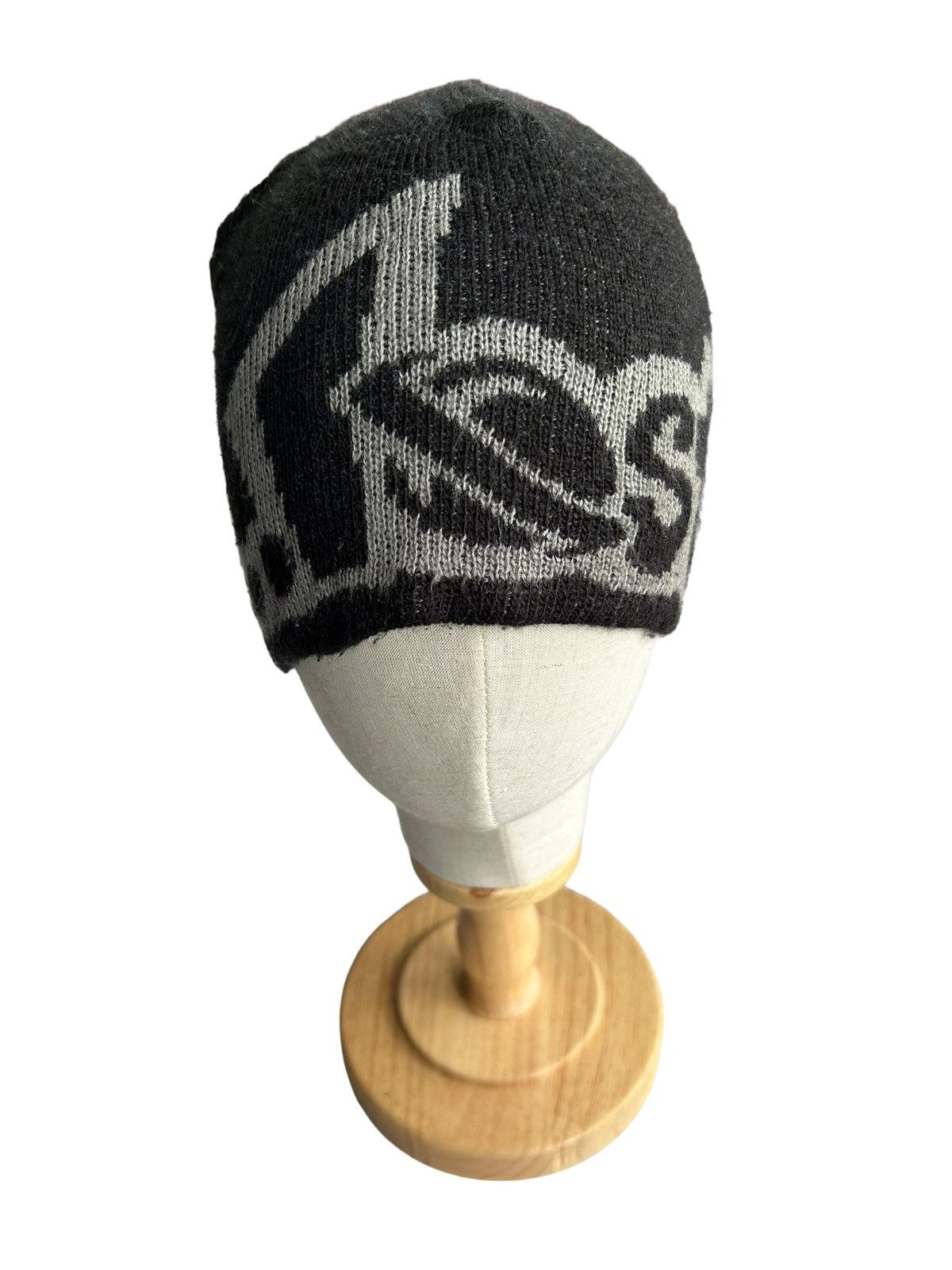 Lost Enterprises Vtg Skateboard LOST Reversible Beanie hats Size ONE SIZE - 1 Thumbnail
