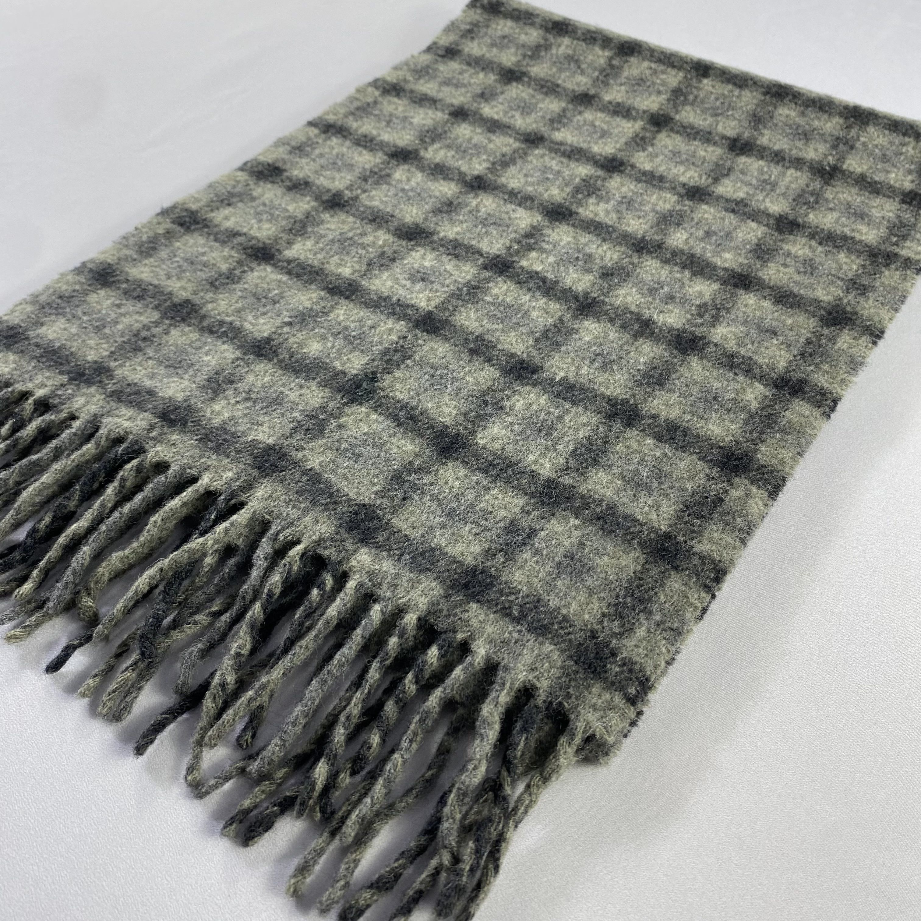 Polo Ralph Lauren Polo Ralph Lauren Scarf Plaid Neck Wrap Wool Muffler Size ONE SIZE - 3 Thumbnail