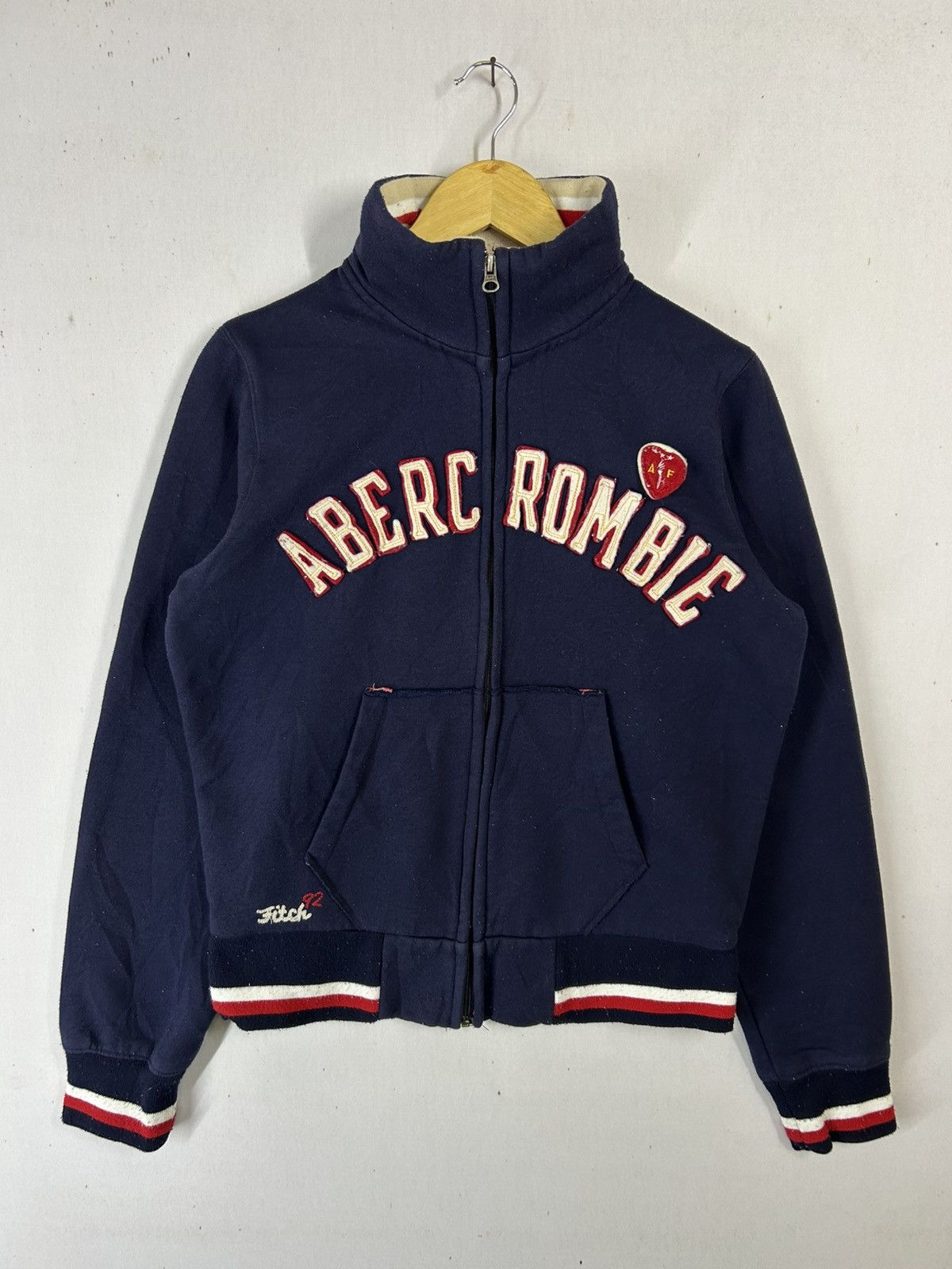 Abercrombie & Fitch × Japanese Brand × Vintage Vintage Abercrombie & Fitch Spellout Sweater Size US M / EU 48-50 / 2 - 1 Thumbnail