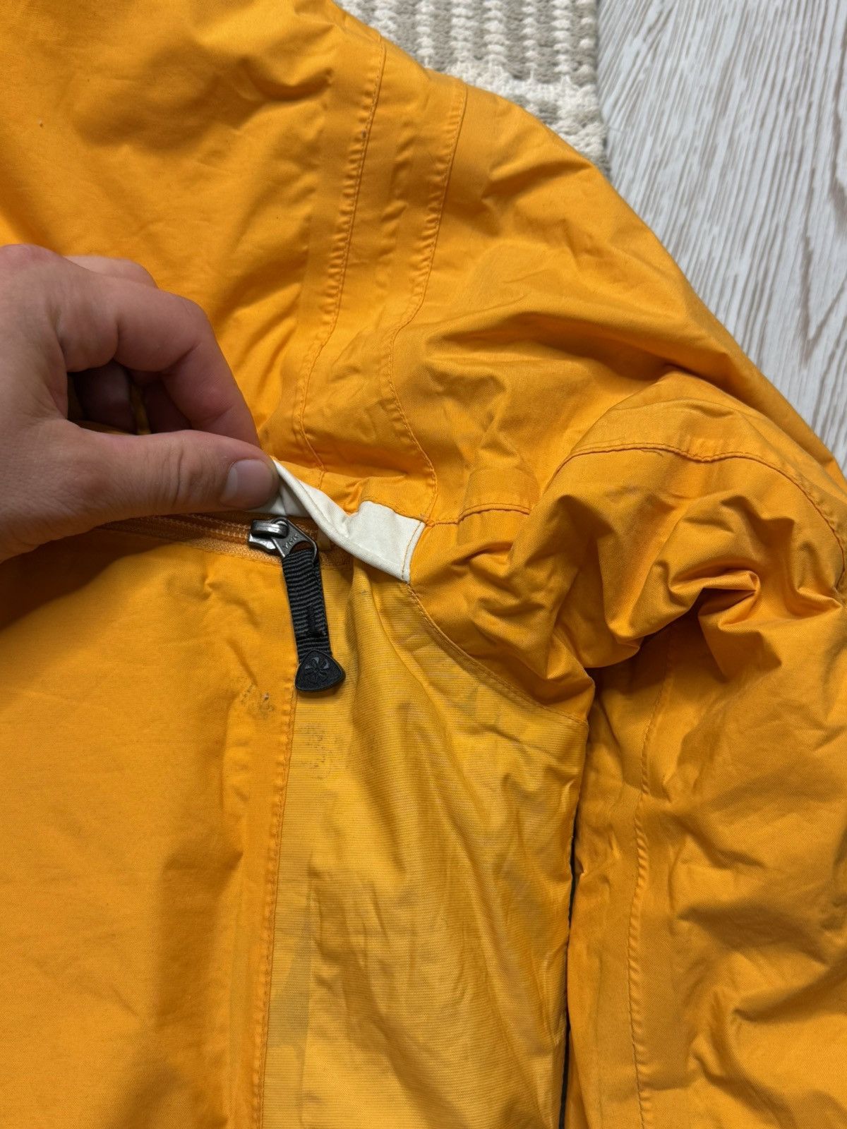 Nike ACG Vintage Nike ACG Storm Git Ski Orange Jacket size L wmns Size L / US 10 / IT 46 - 14 Thumbnail