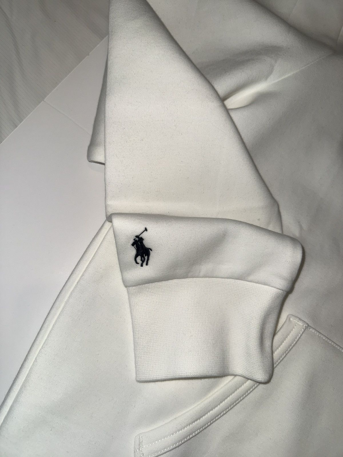 Ralph Lauren Polo Ralph Lauren Logo Double-Knit Hoodie in white. Size US L / EU 52-54 / 3 - 3 Thumbnail