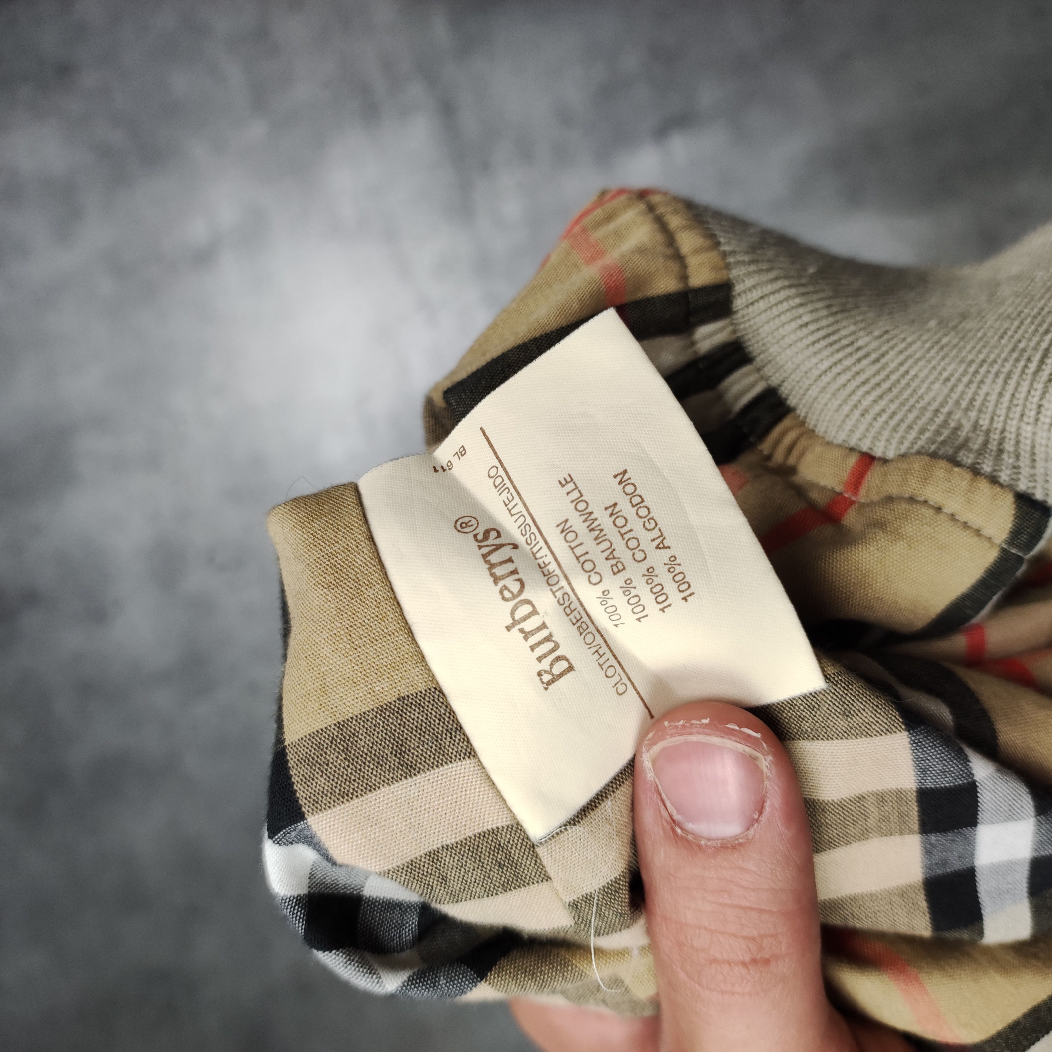 Burberry × Vintage RARE Vintage Beige Burberry London Checkered Light Jacket Size US M / EU 48-50 / 2 - 9 Thumbnail
