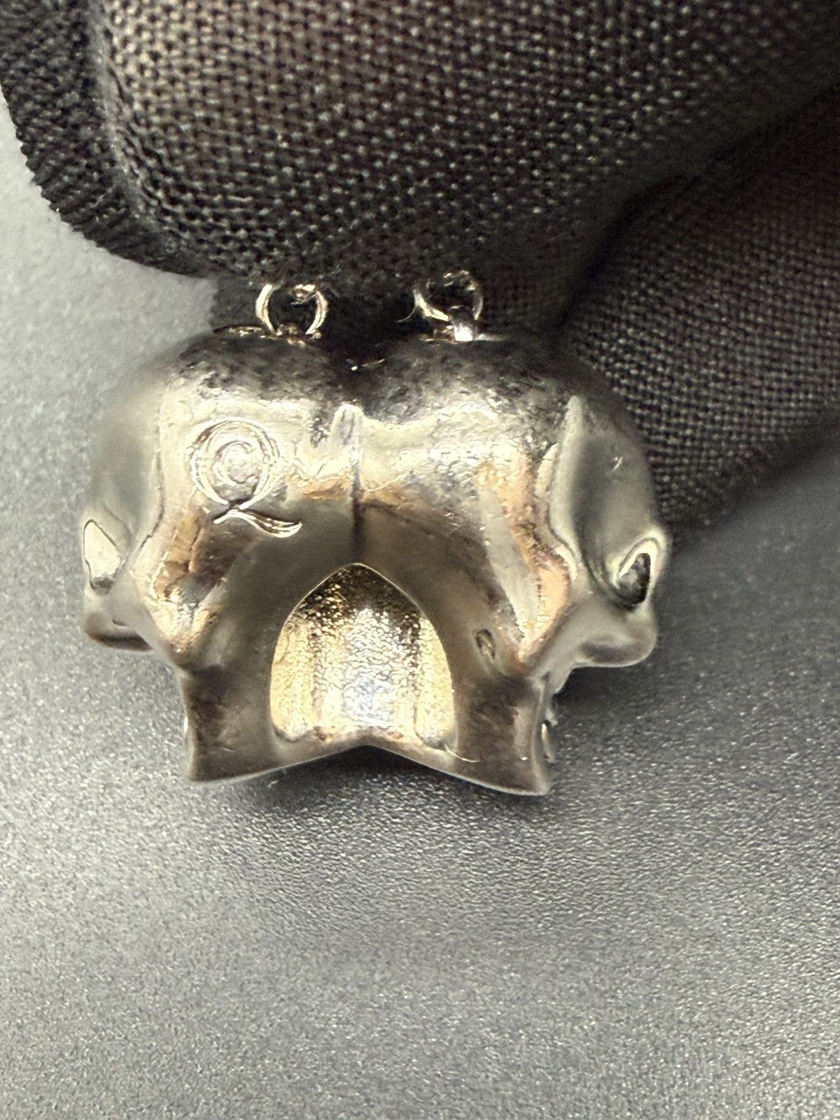 Alexander McQueen ALEXANDER MCQUEEN Silver Twin Skull Necklace Size ONE SIZE - 8 Thumbnail